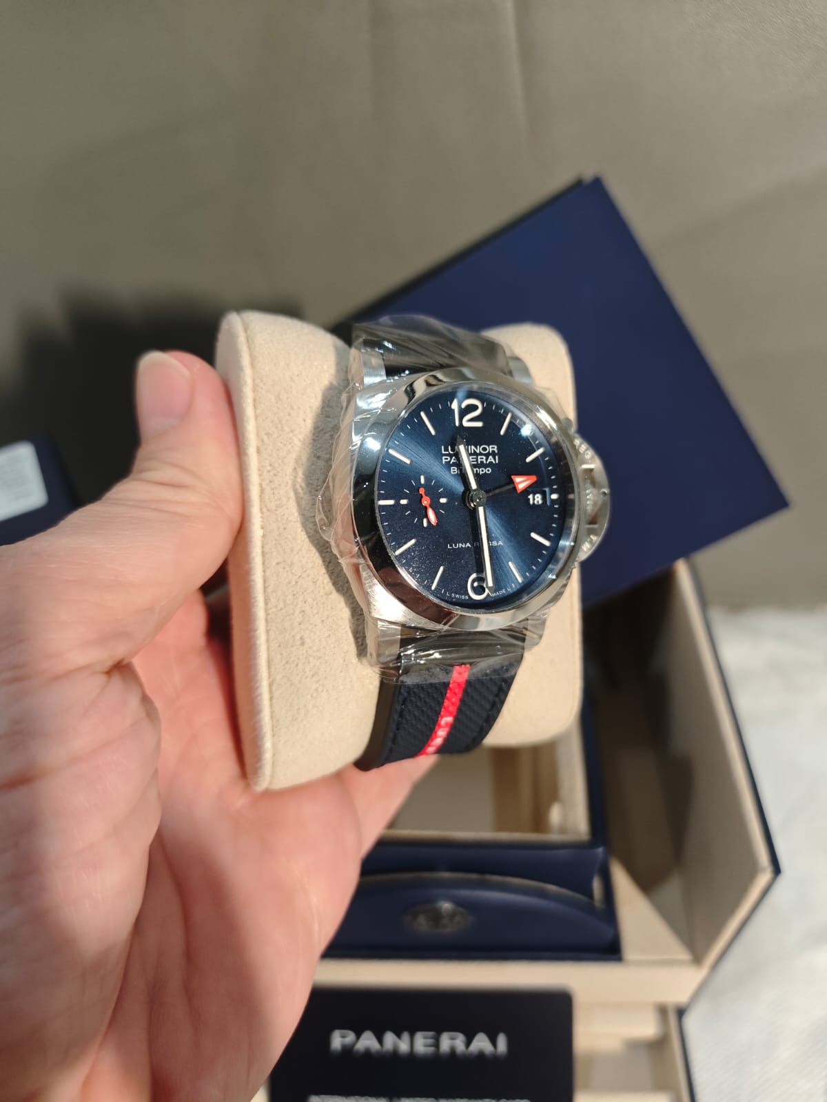 LUMINOR QUARANTA BITEMPO LUNA ROSSA 40MM BLUE DIAL PAM 1404 (2026)
