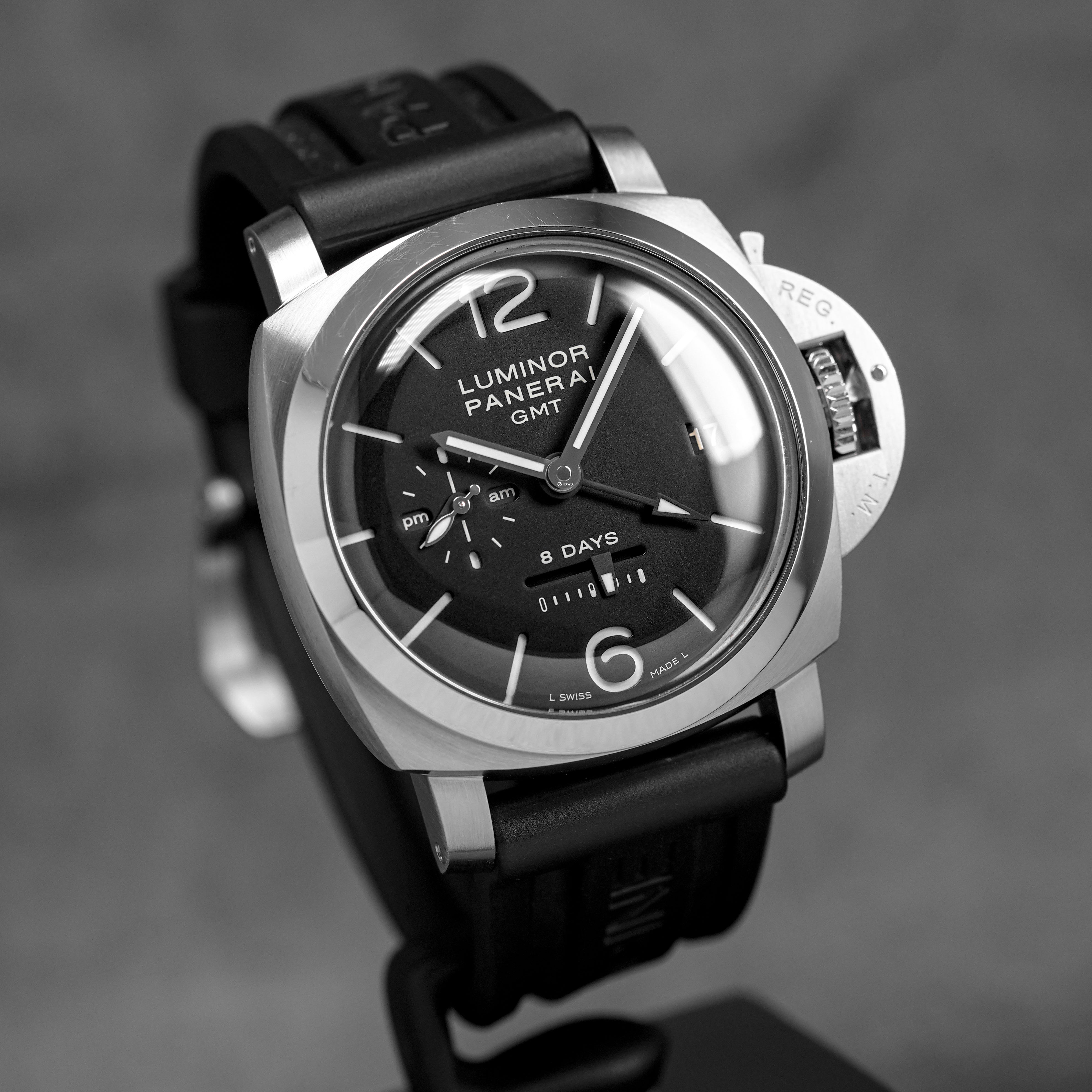 harga panerai luminor pam 233