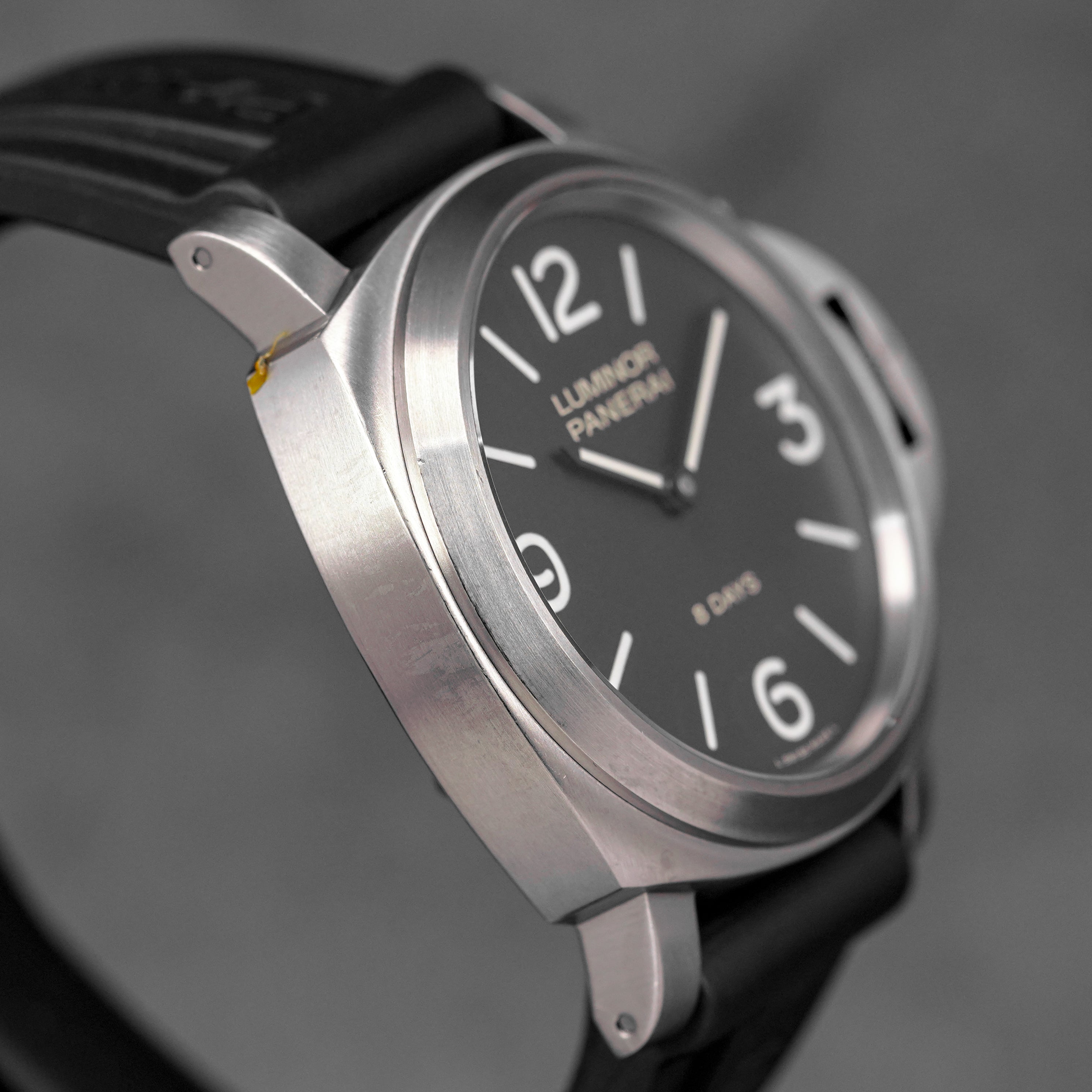 harga panerai luminor pam 562