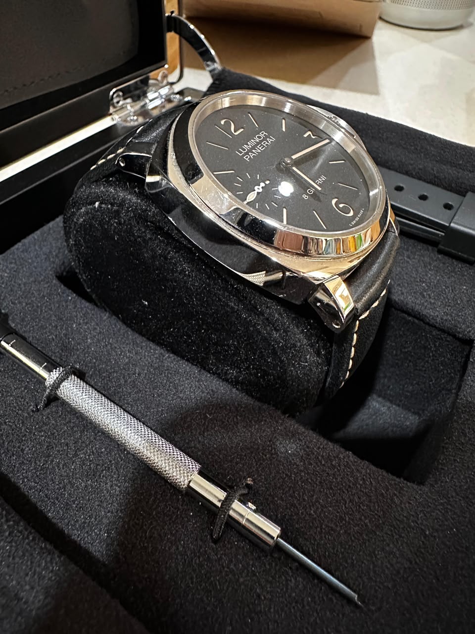LUMINOR 8 GIORNI 44MM BLACK DIAL PAM 915 (2022)