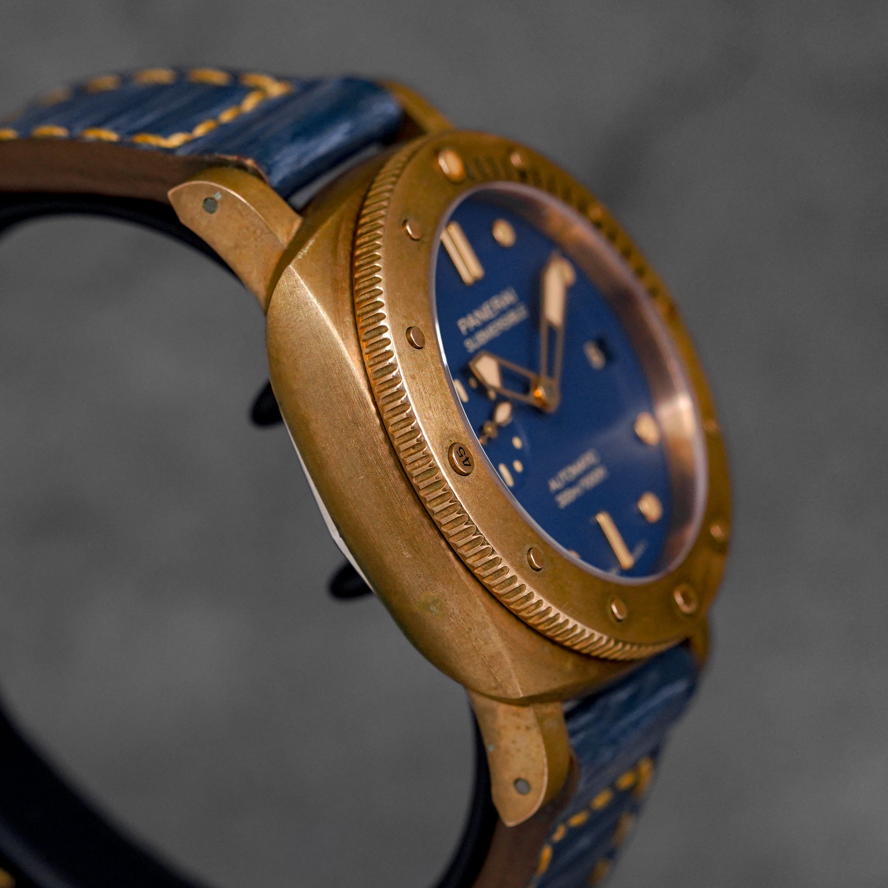 harga panerai submersible bronzo pam 1074