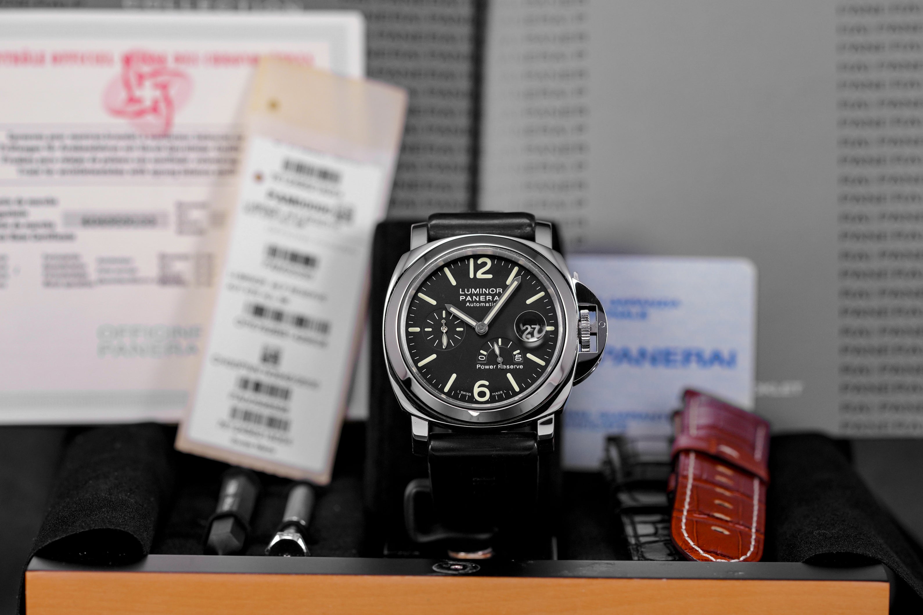 LUMINOR POWER RESERVE 44MM BLACK DIAL PAM 90 (2011)