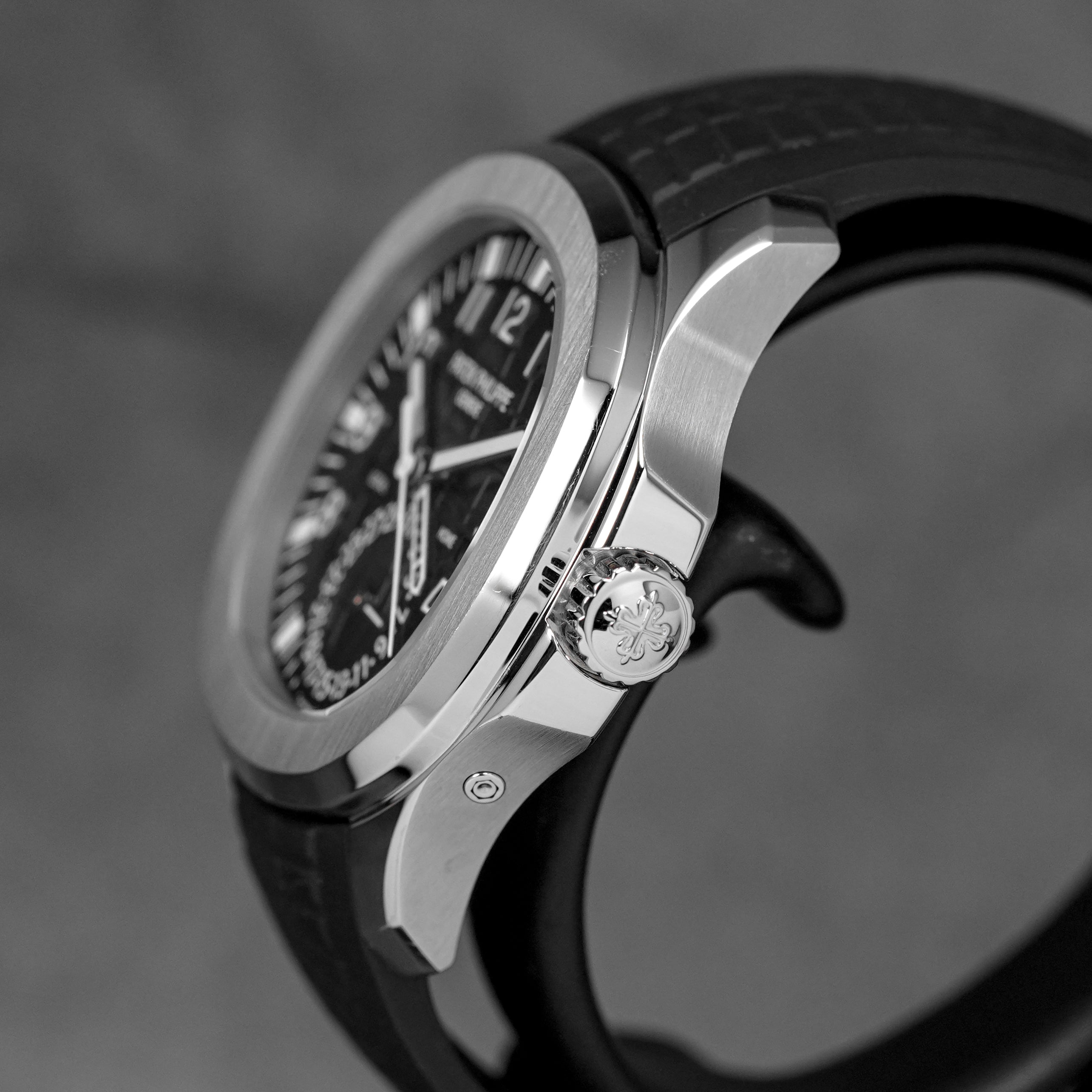 harga patek philippe aquanaut 5164a