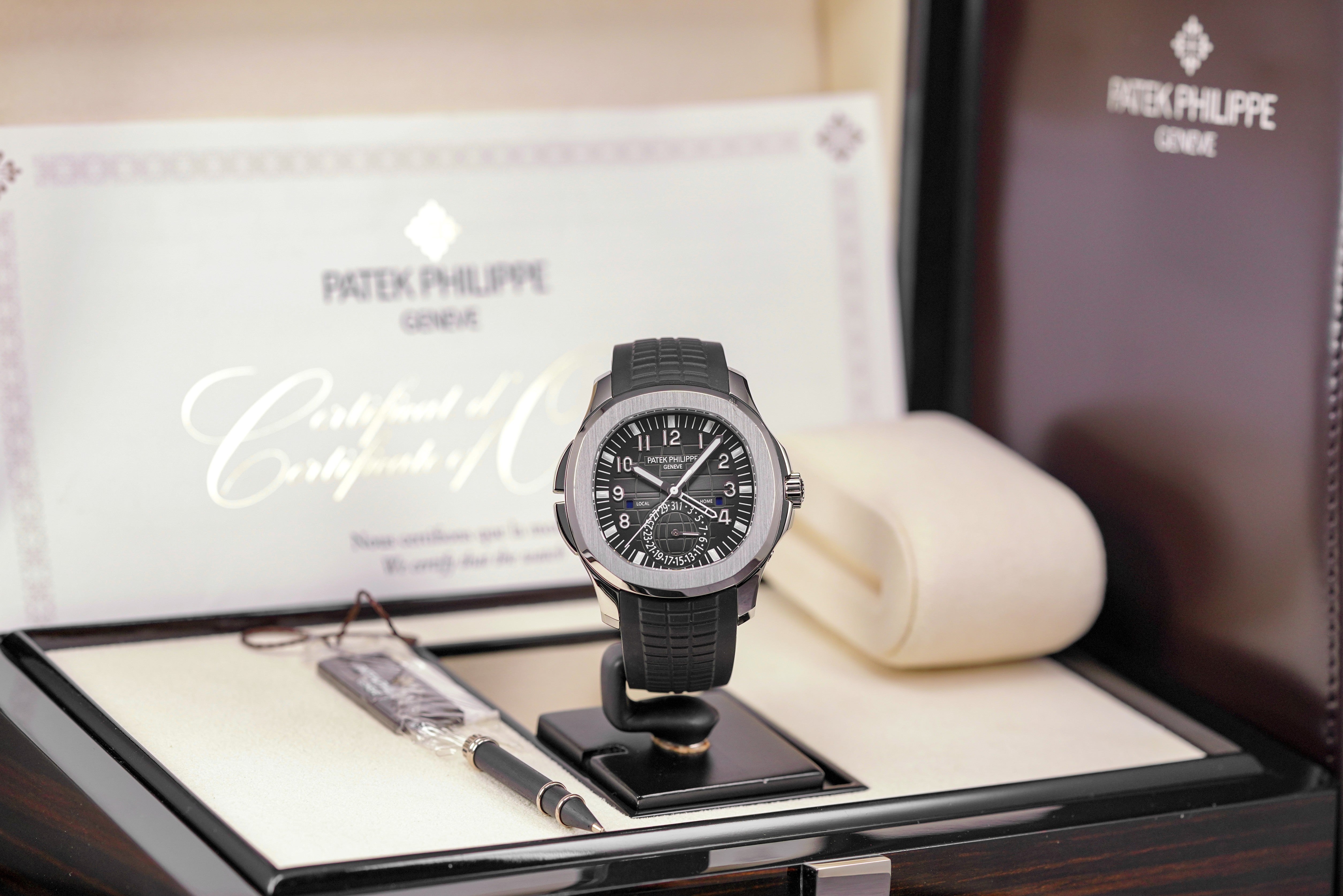 harga patek philippe aquanaut 5164a
