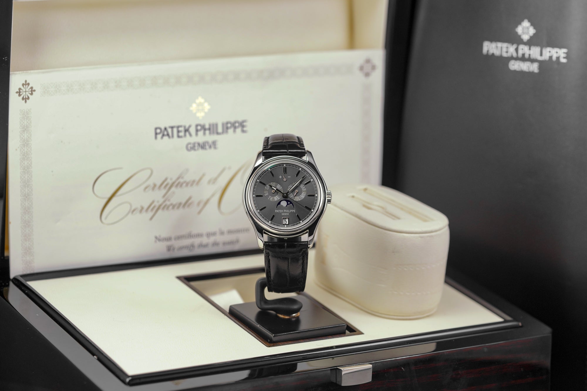 COMPLICATIONS 5146P PLATINUM ANNUAL CALENDAR GREY DIAL (2013)