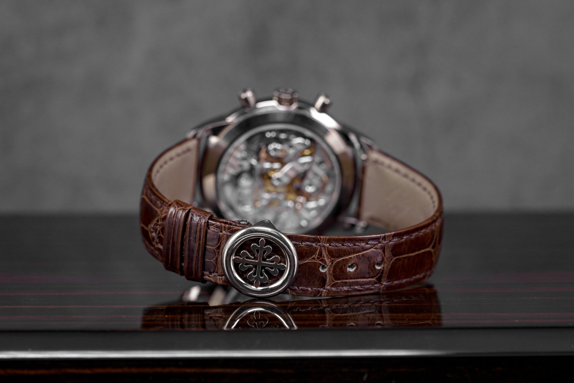 harga patek philippe complications 5172g