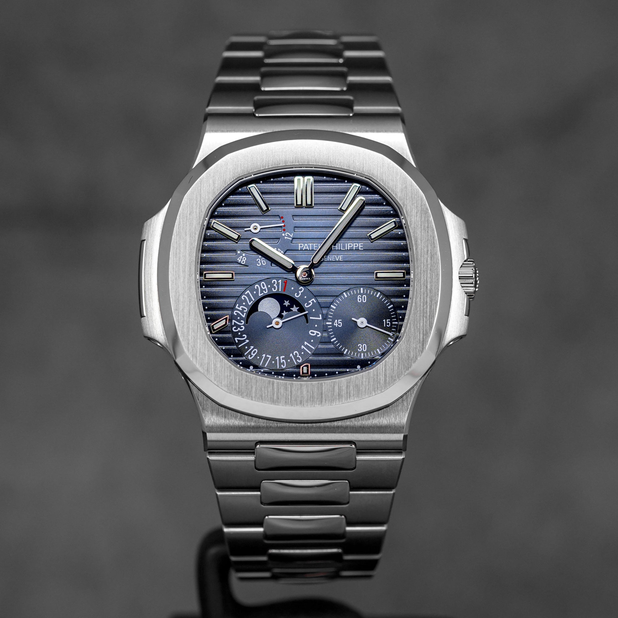 harga patek philippe nautilus 5712/1a terbaru