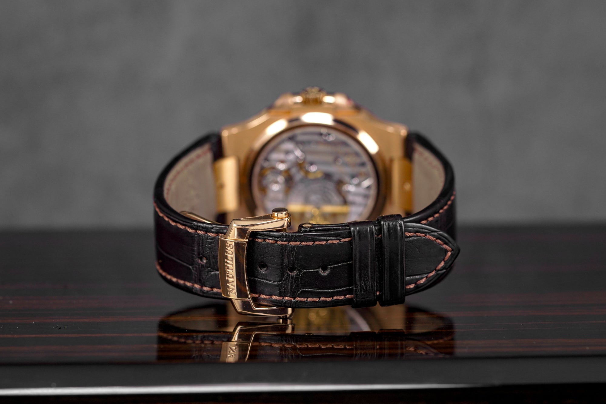 harga patek philippe nautilus 5712r