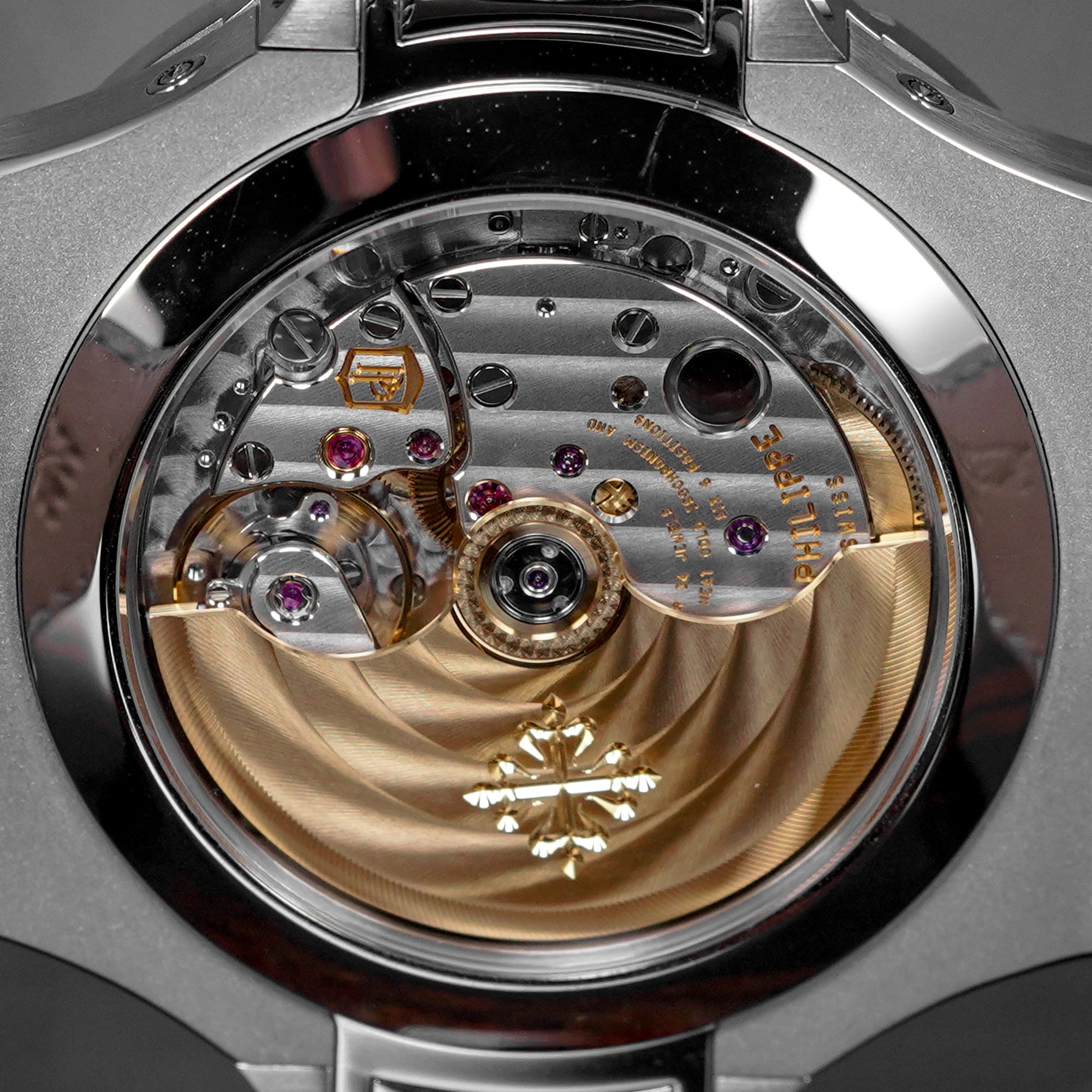 NAUTILUS 5726A ANNUAL CALENDAR MOONPHASE (2026)