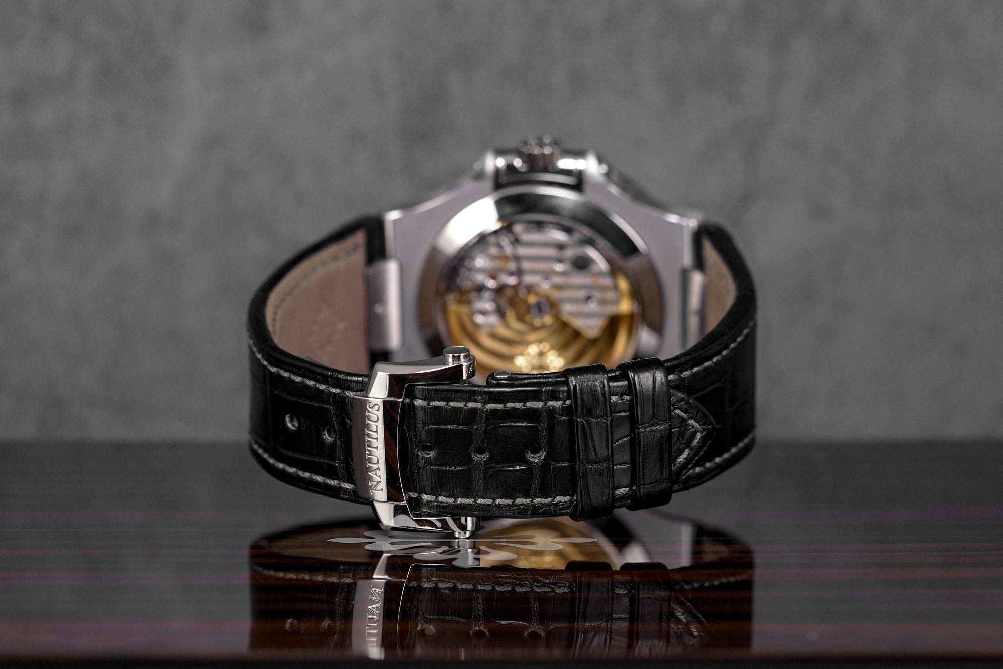 harga patek philippe nautilus 5726a