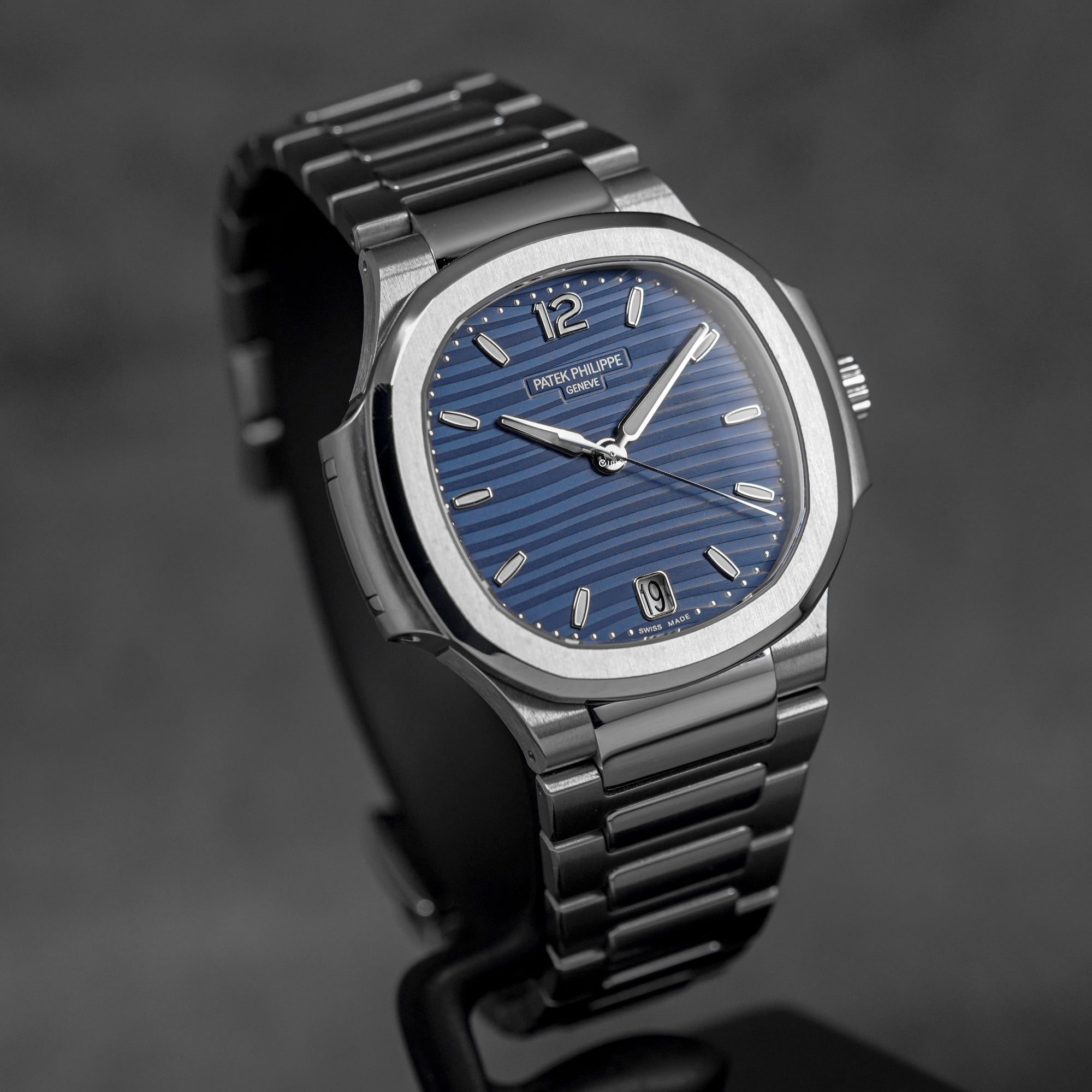 NAUTILUS 7118/1A BLUE DIAL (2017)