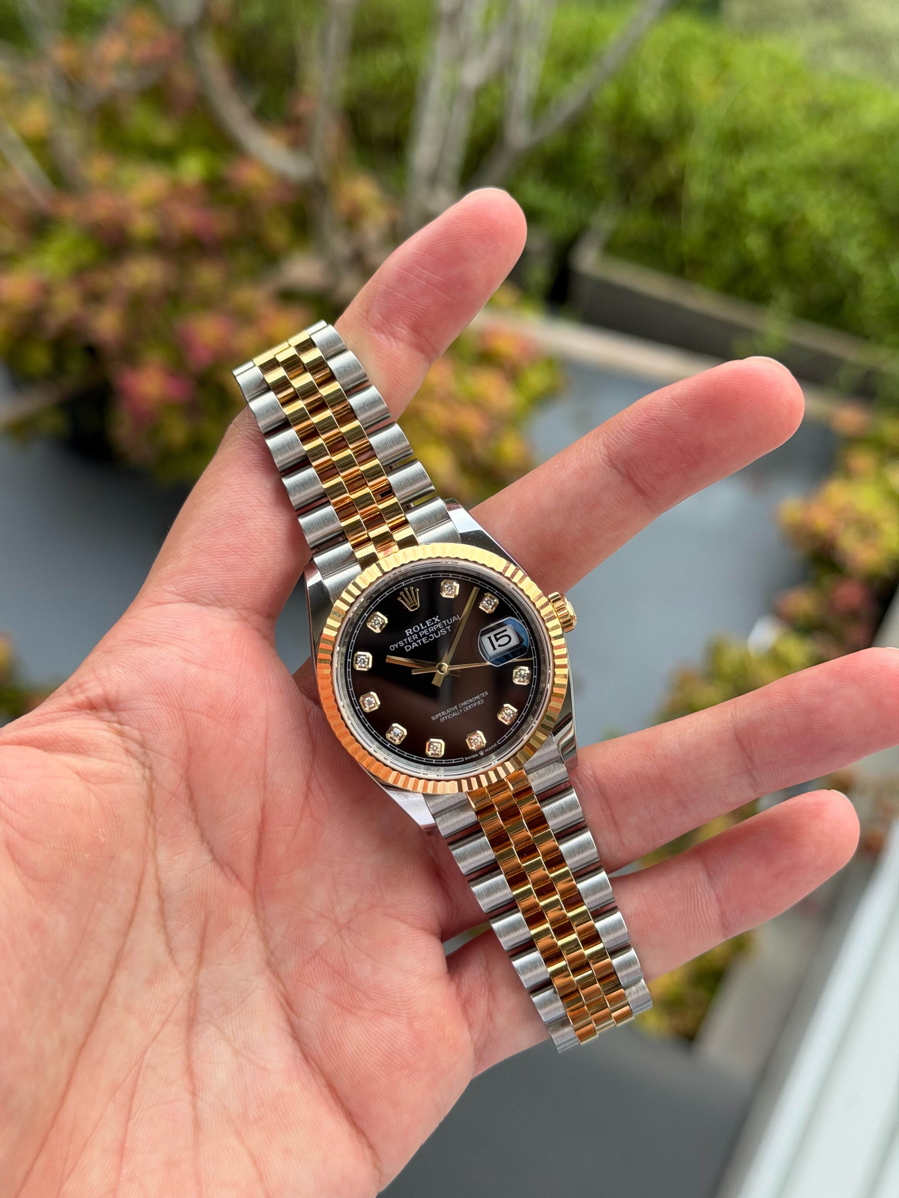 DATEJUST 36MM TWOTONE YELLOWGOLD BLACK DIAMOND DIAL (2024)