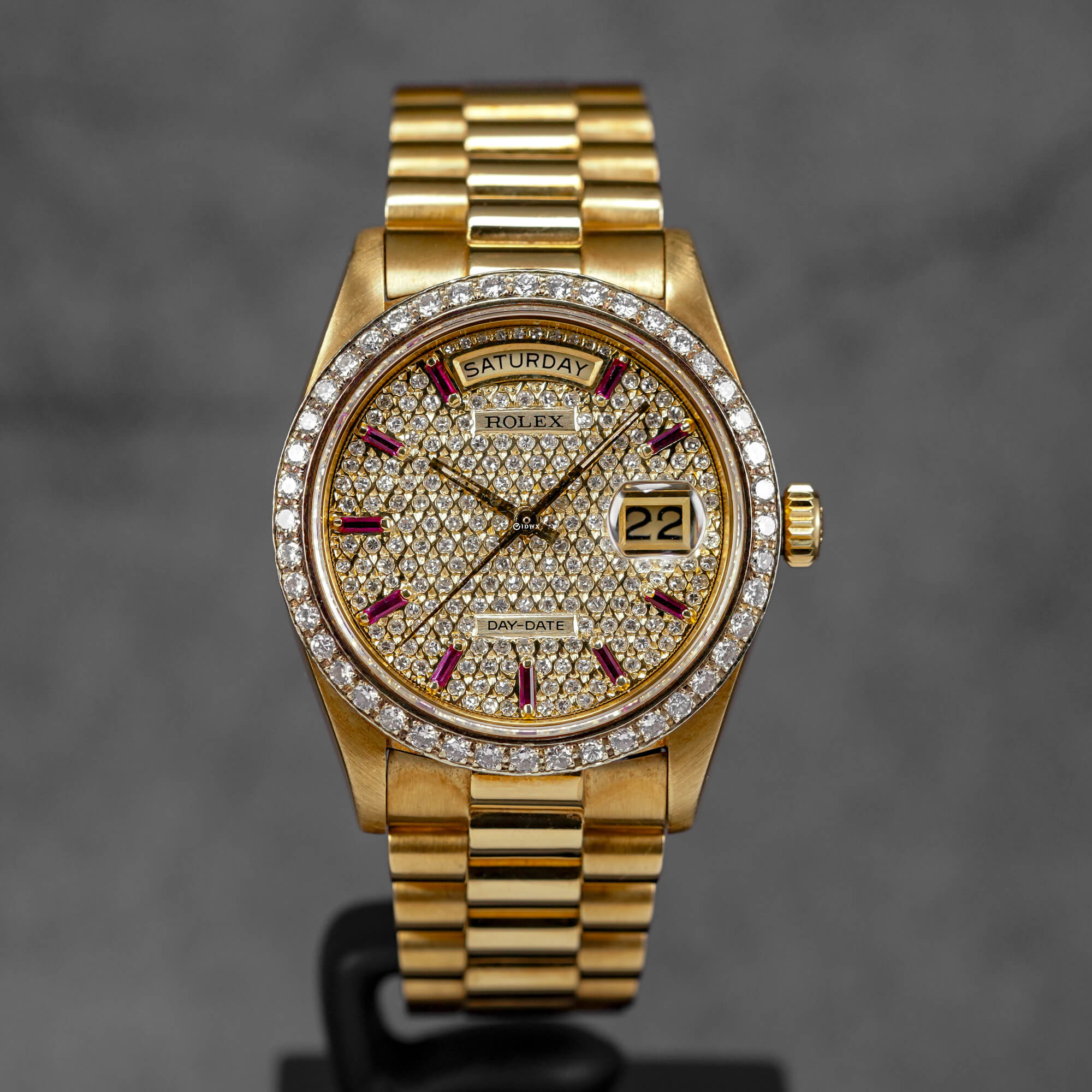 DAYDATE 36MM 18038 YELLOWGOLD CUSTOM DIAMOND & RUBY DIAL DIAMOND BEZEL (WATCH & BOX)