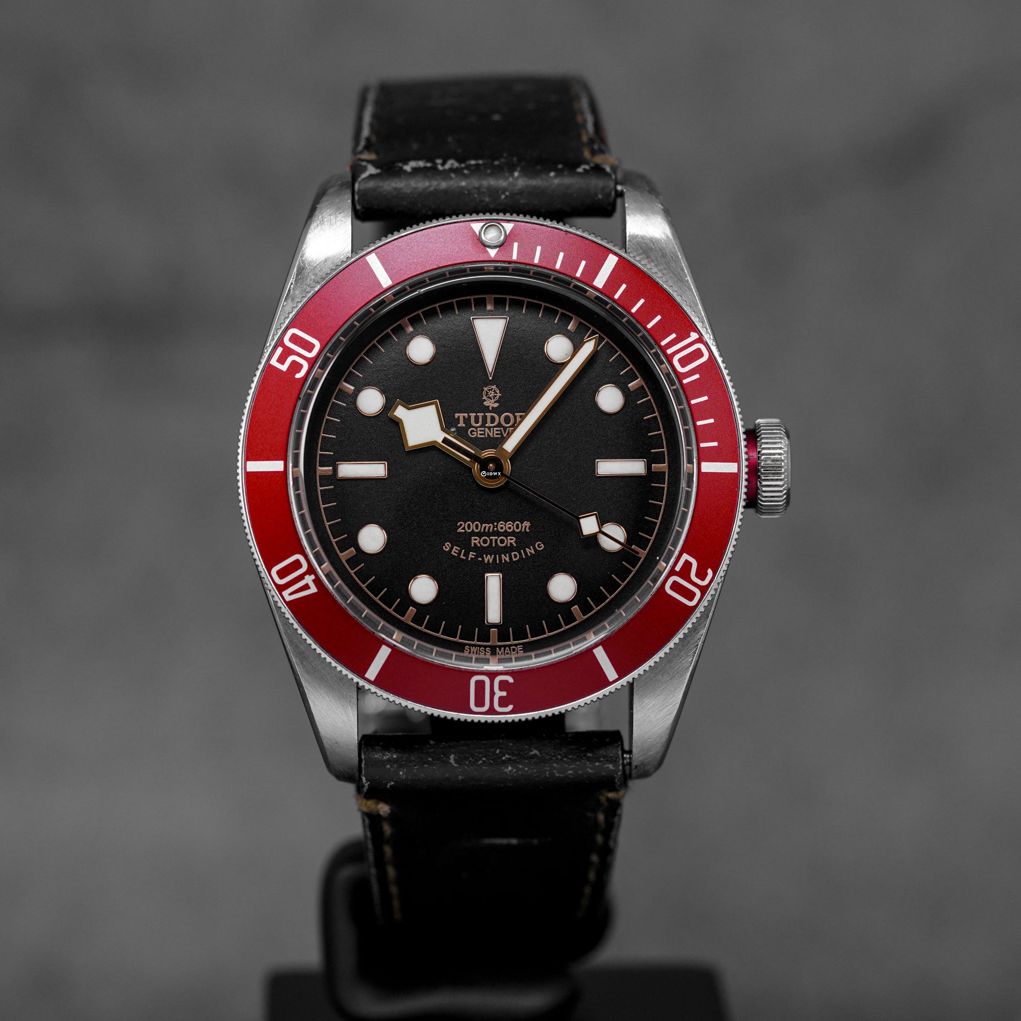 HERITAGE BLACK BAY 41 RED LEATHER STRAP (2013)