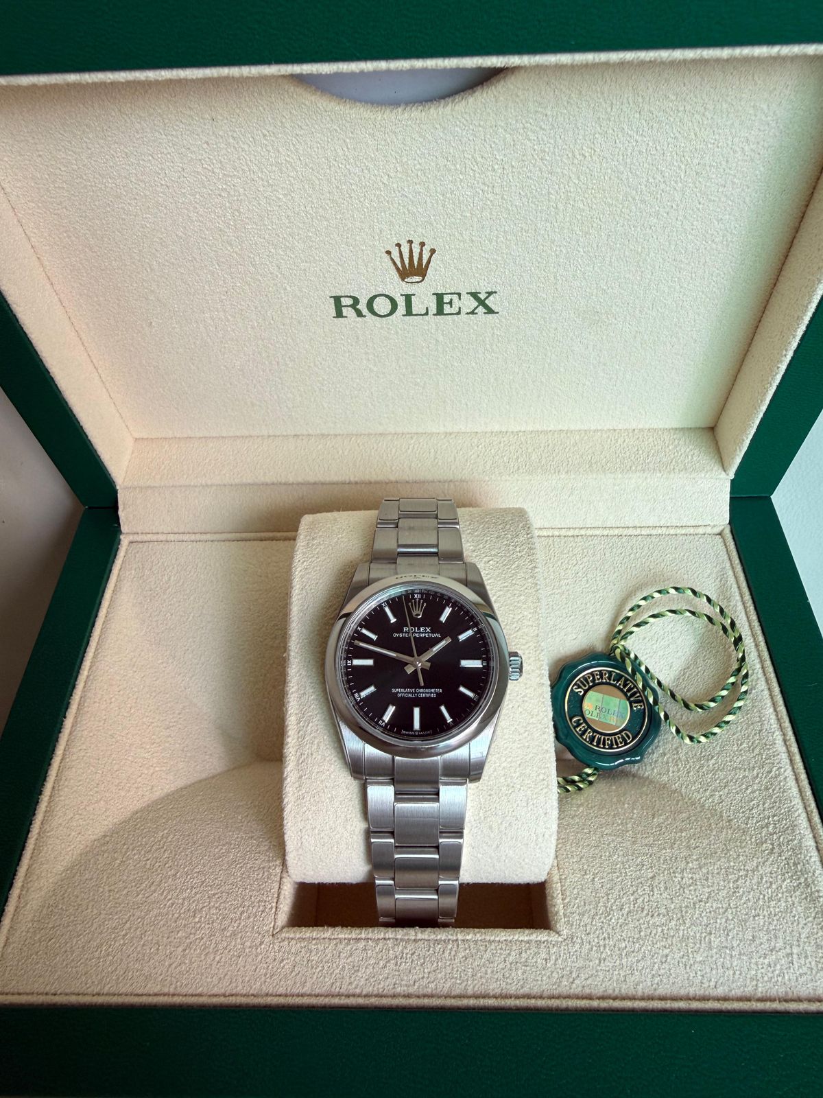OYSTER PERPETUAL 34MM BLACK DIAL (2024)