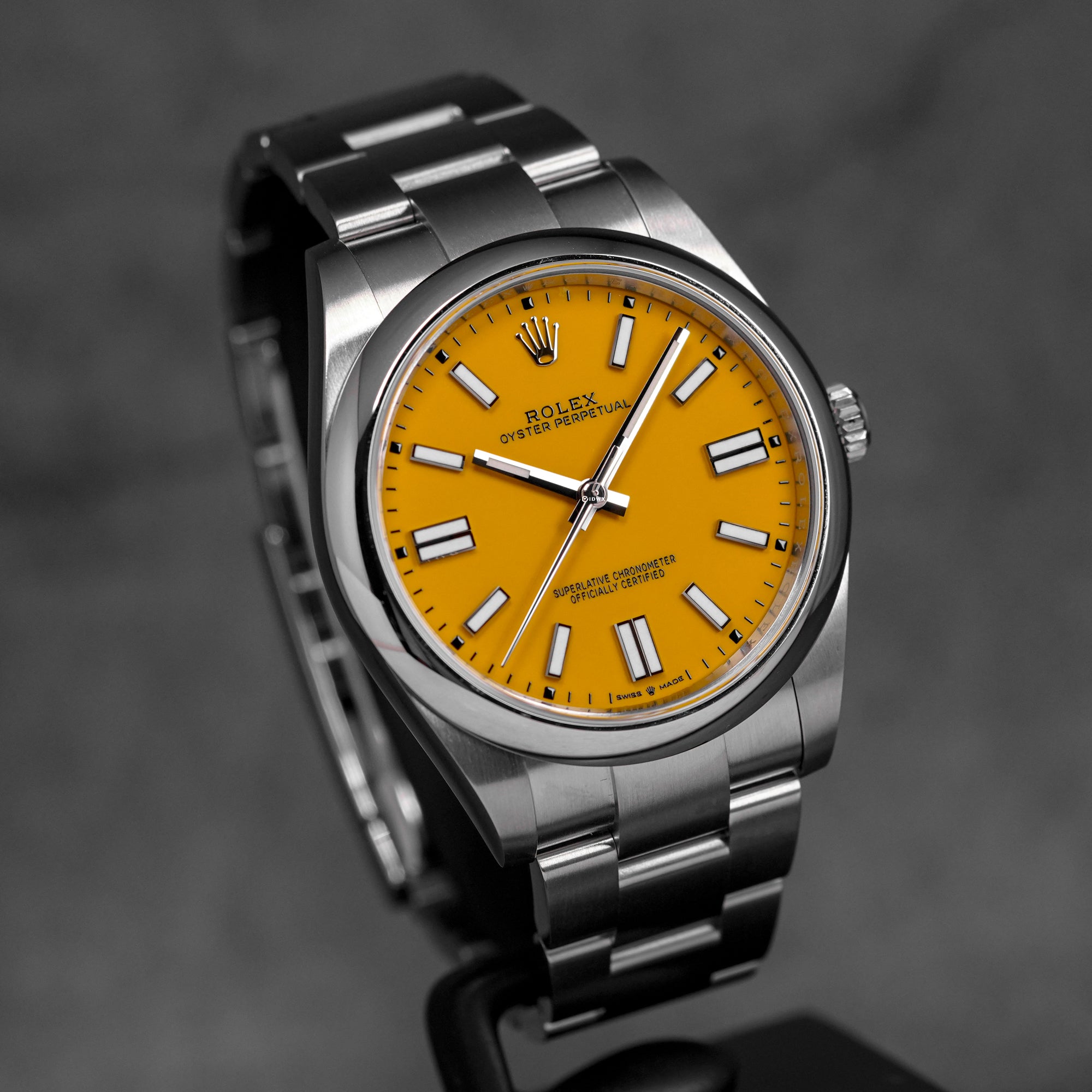 OYSTER PERPETUAL 41MM YELLOW DIAL (2021)