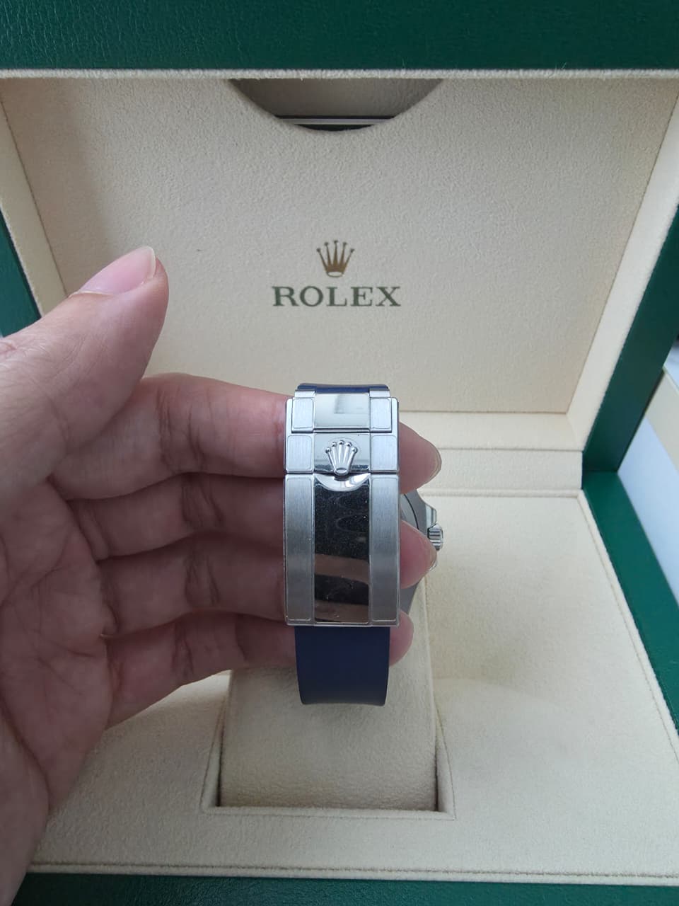 GMT MASTER-II PEPSI WITH RUBBER-B STRAP (2022)