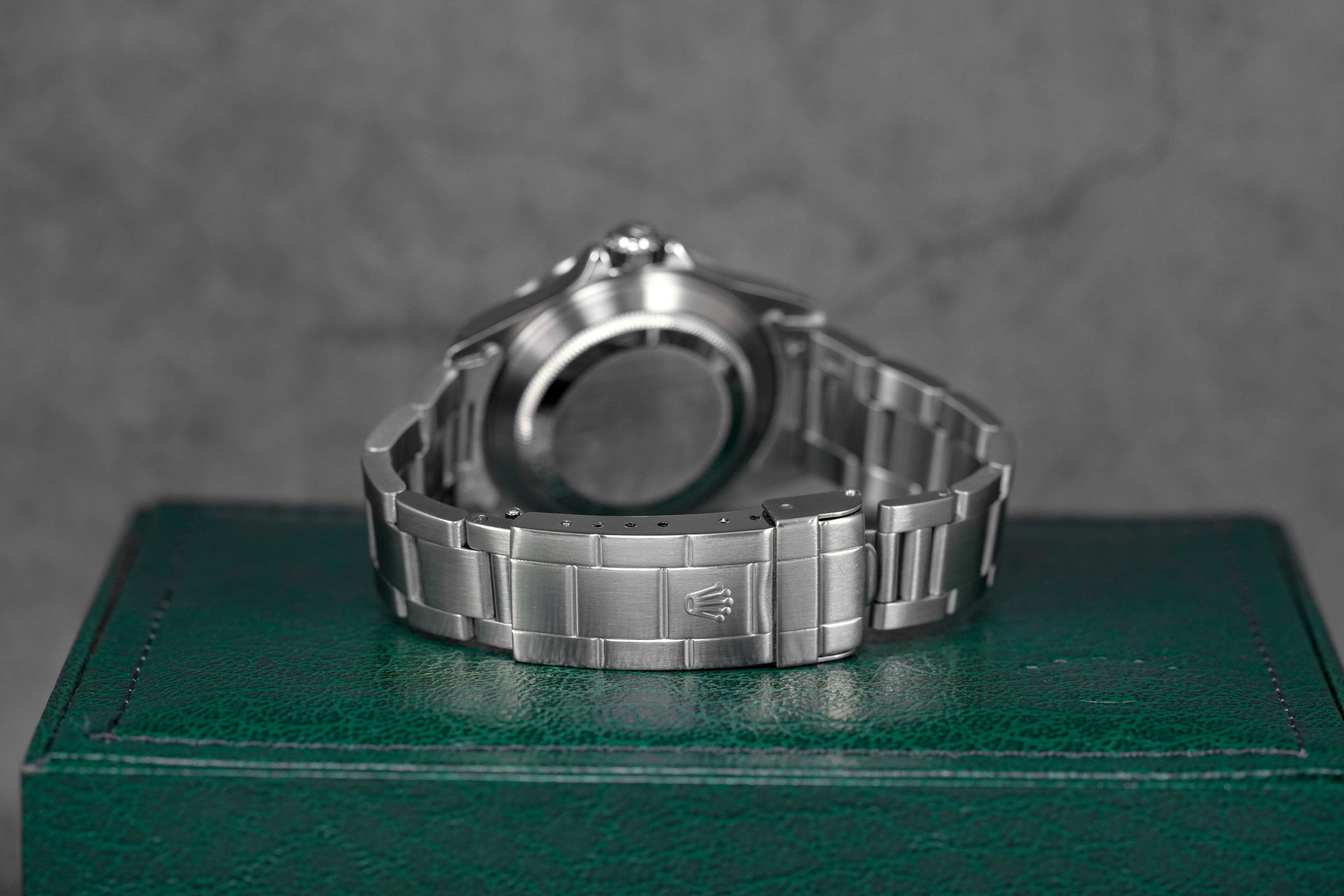 harga rolex submariner no date 14060 2 liners indonesia