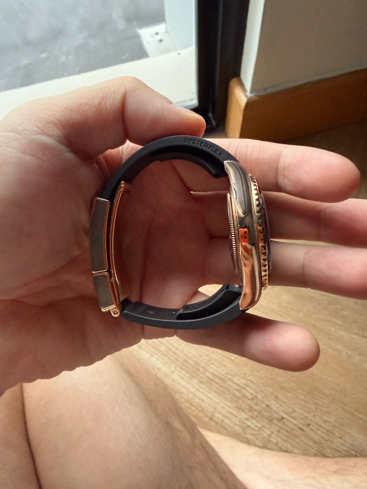 YACHT-MASTER 37MM OYSTERFLEX ROSEGOLD (2016)