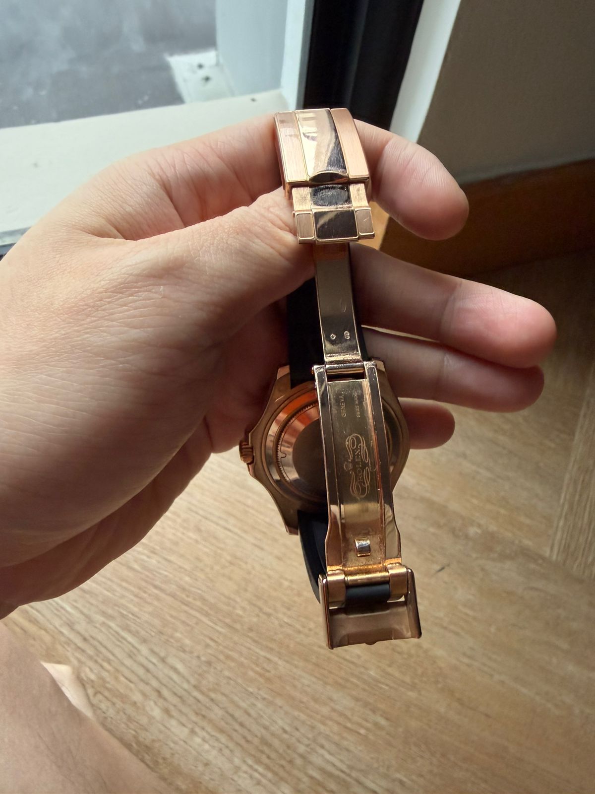 YACHT-MASTER 37MM OYSTERFLEX ROSEGOLD (2016)