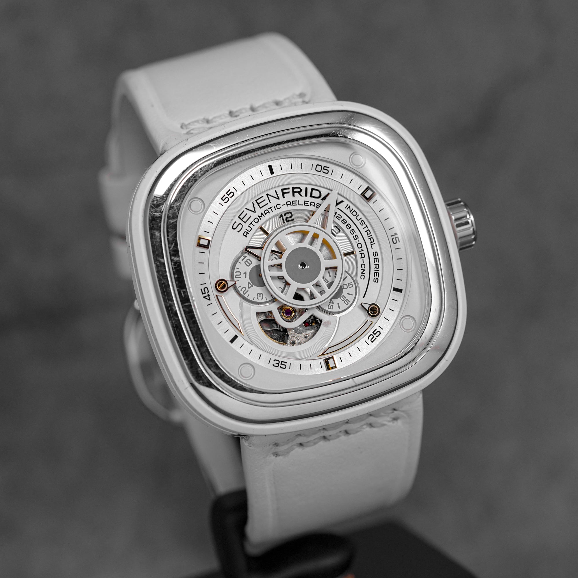 P-SERIES P1/02 WHITE (WATCH ONLY)