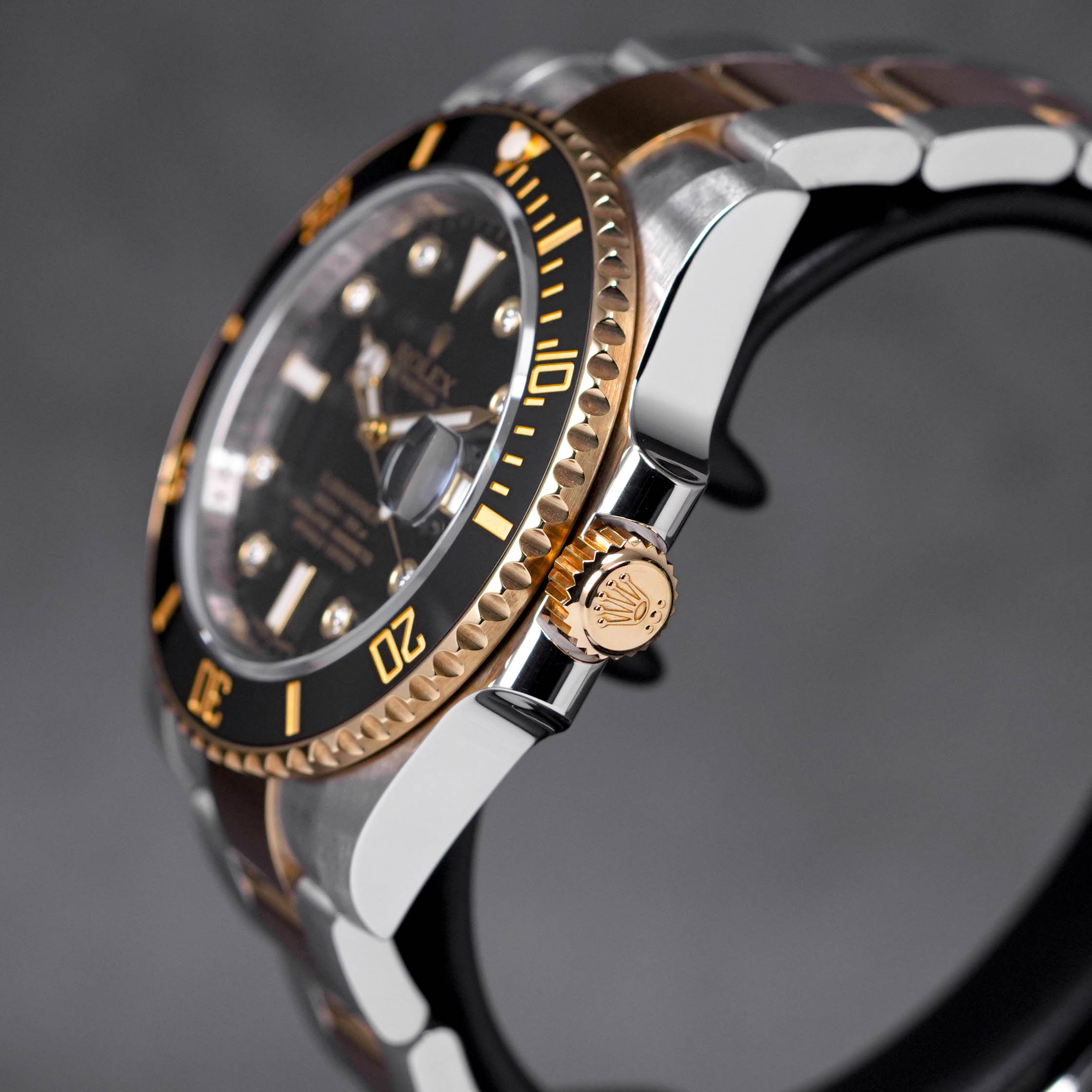 SUBMARINER DATE 40MM TWOTONE YELLOWGOLD BLACK DIAMOND DIAL (2013)