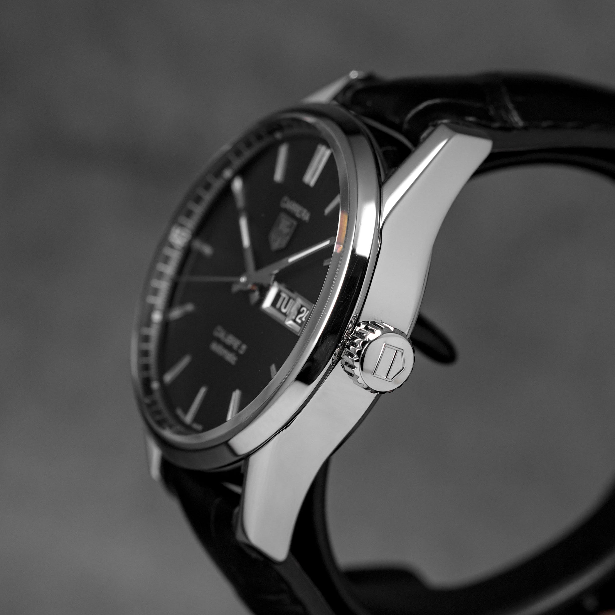 harga tag heuer carrera calibre 5 day date