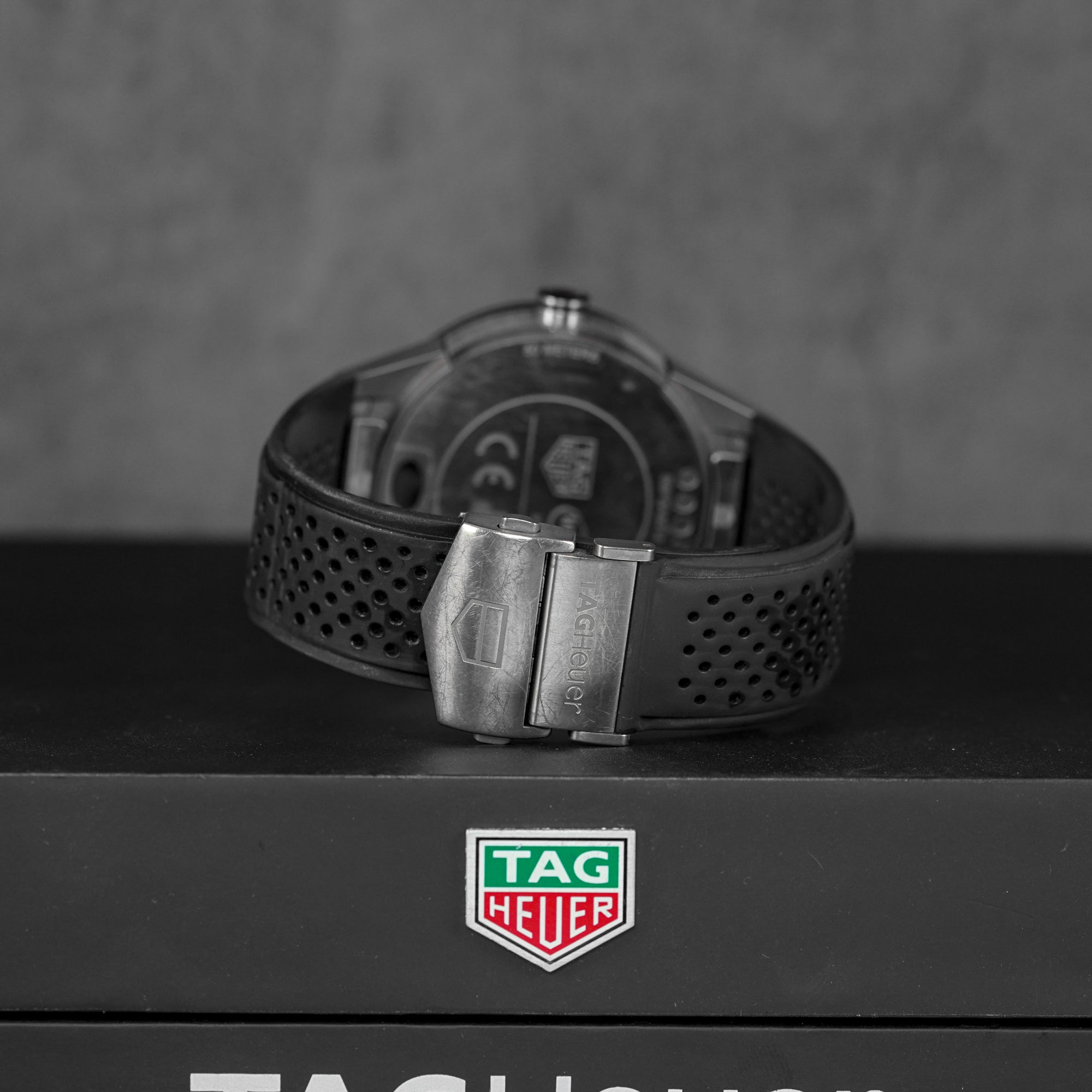 CONNECTED MODULAR 45MM TITANIUM (WATCH & BOX)