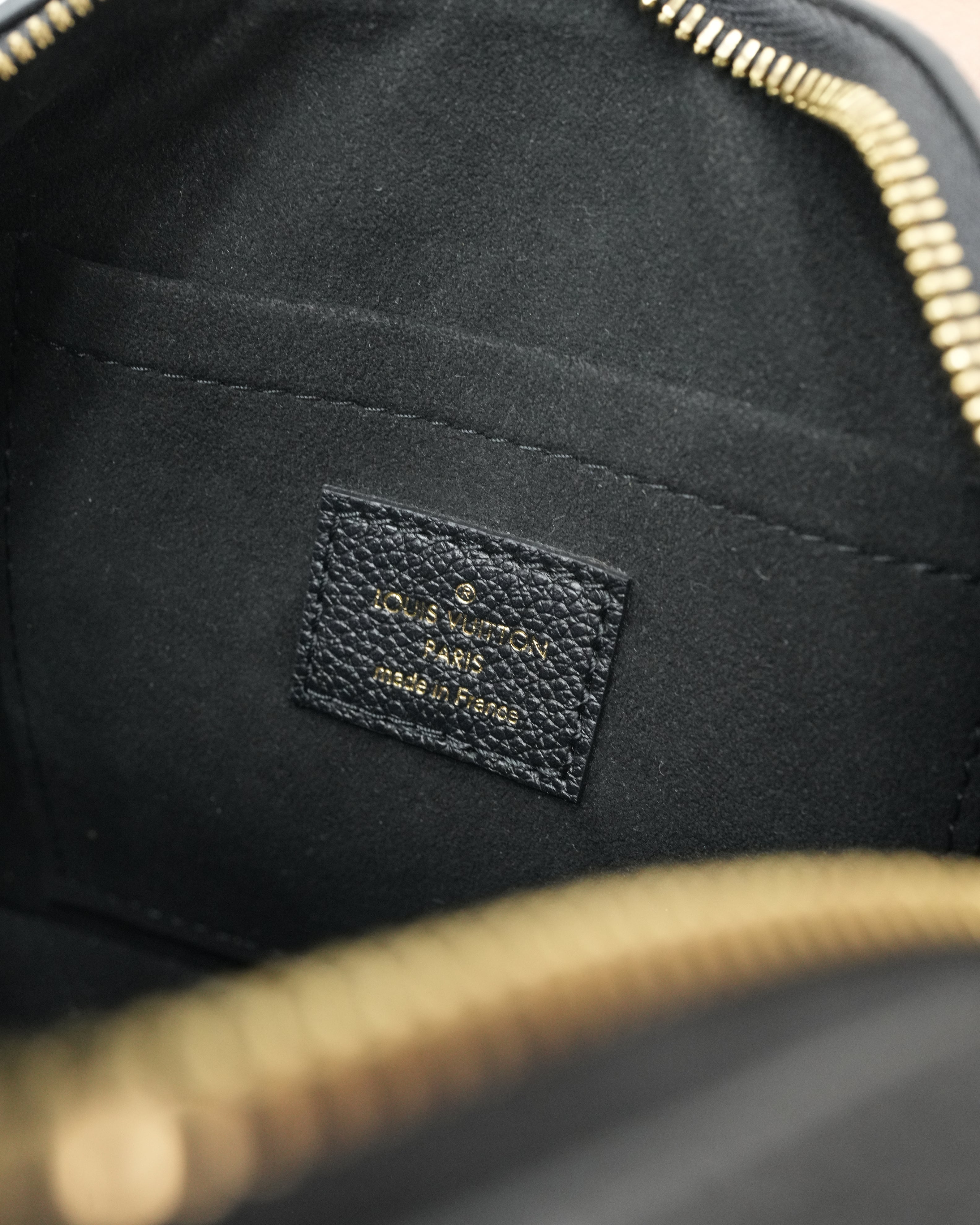 MONOGRAM EMPREINTE SPEEDY BANDOULIÈRE 20 BLACK