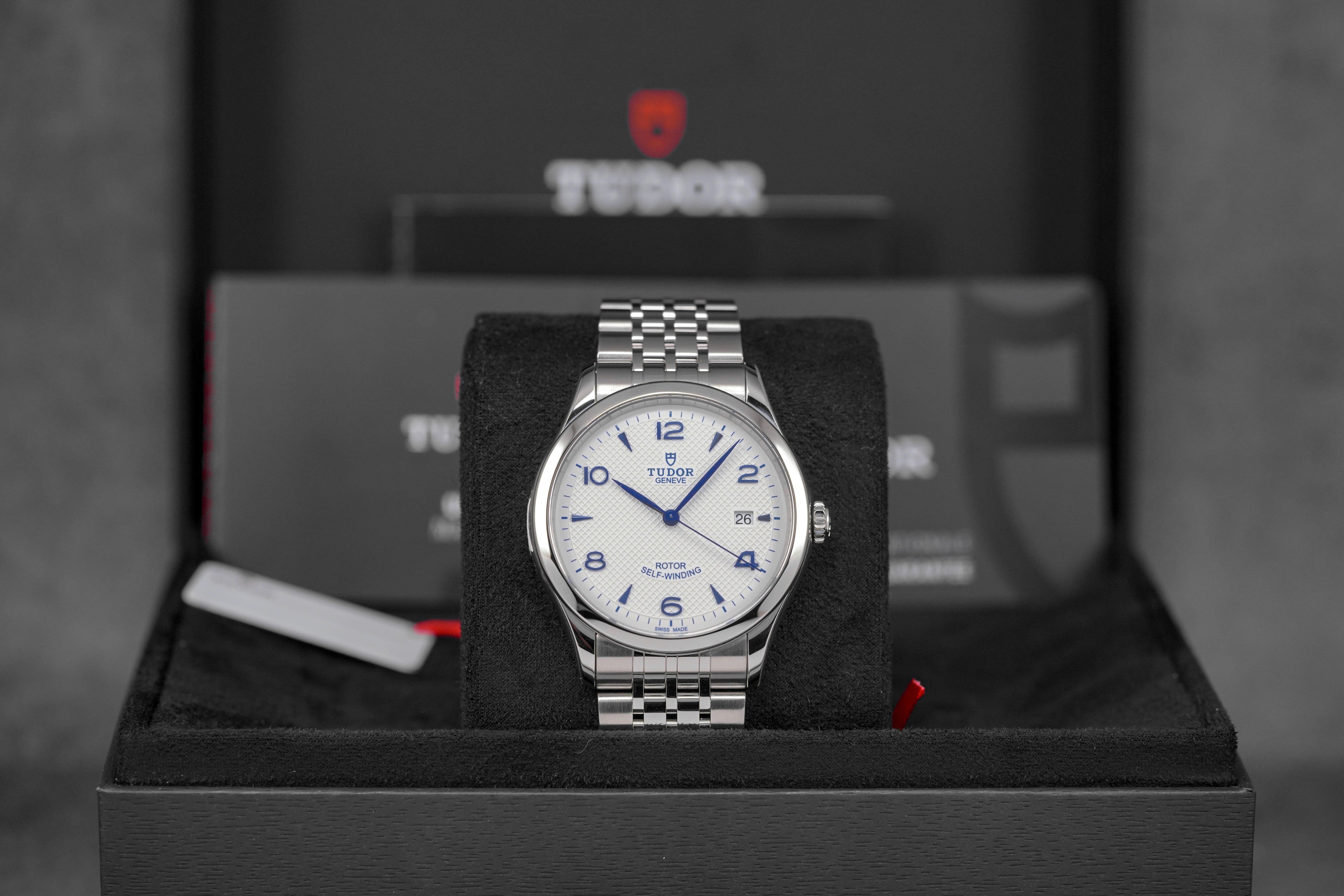 1926 39MM OPALINE-BLUE DIAL (2026)