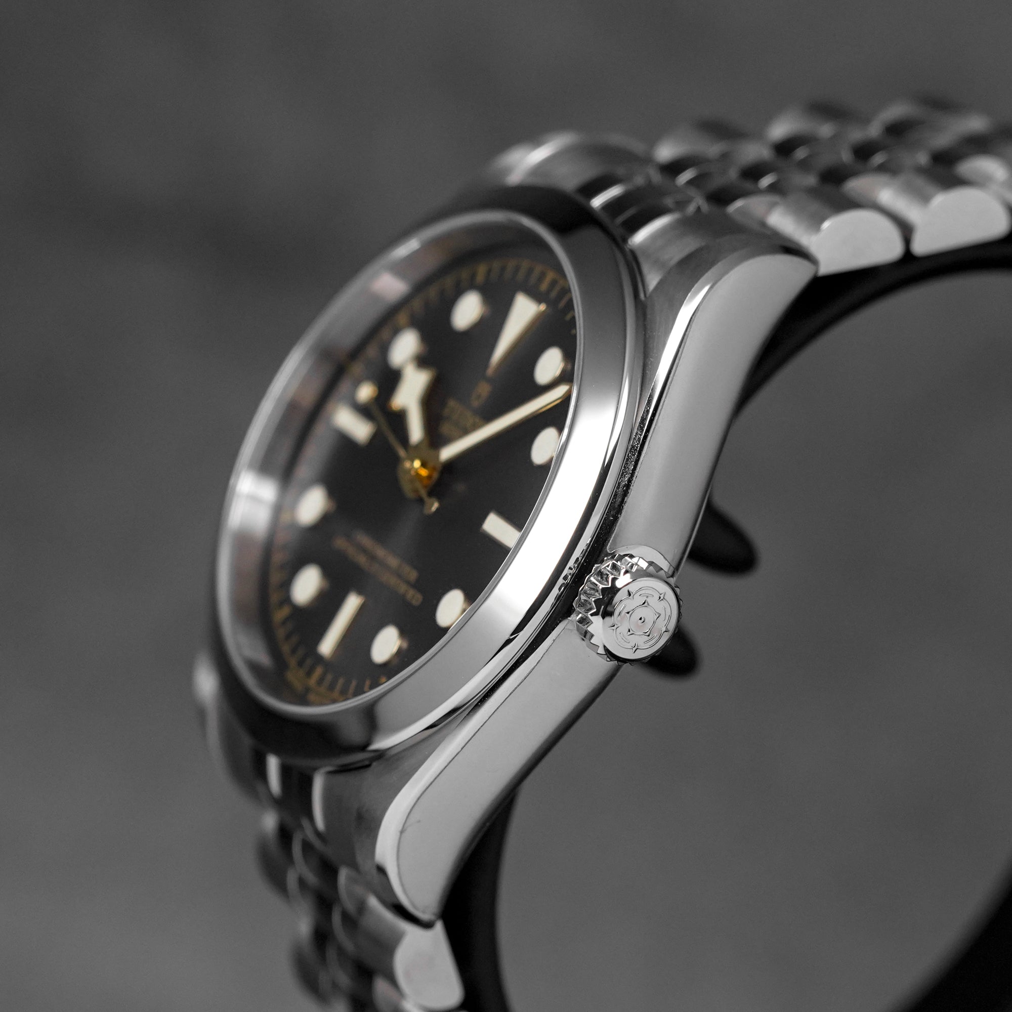 BLACK BAY ONE 36 ANTHRACITE GREY DIAL (2026)