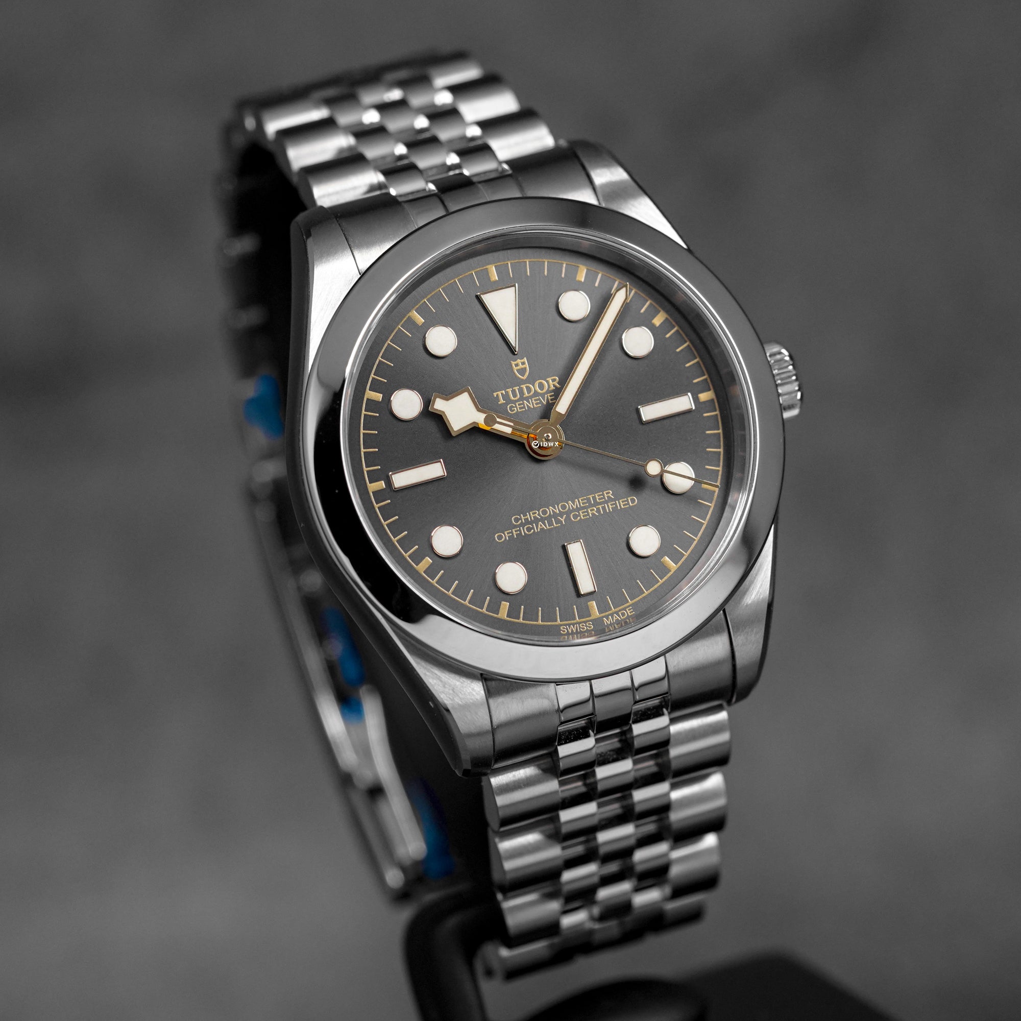BLACK BAY ONE 36 ANTHRACITE GREY DIAL (2026)