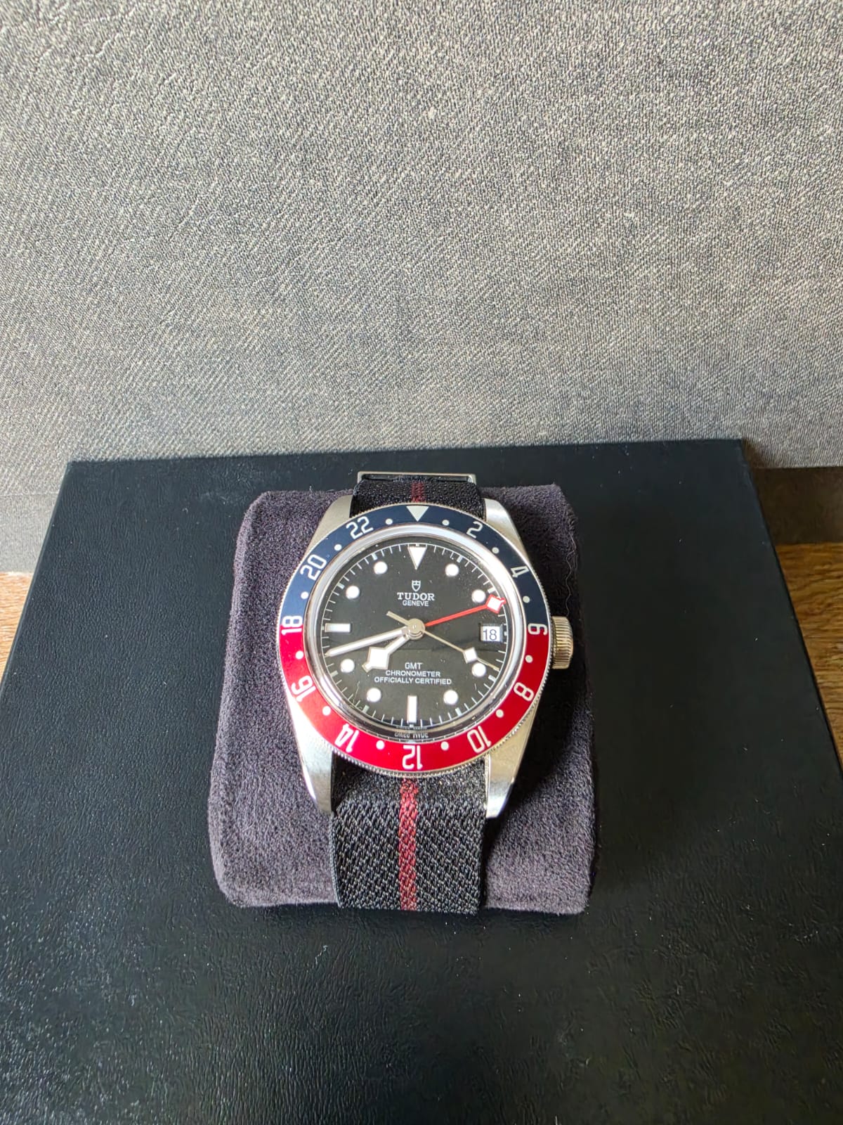 BLACK BAY 41 GMT 'PEPSI' BLACK DIAL NATO STRAP (2023)