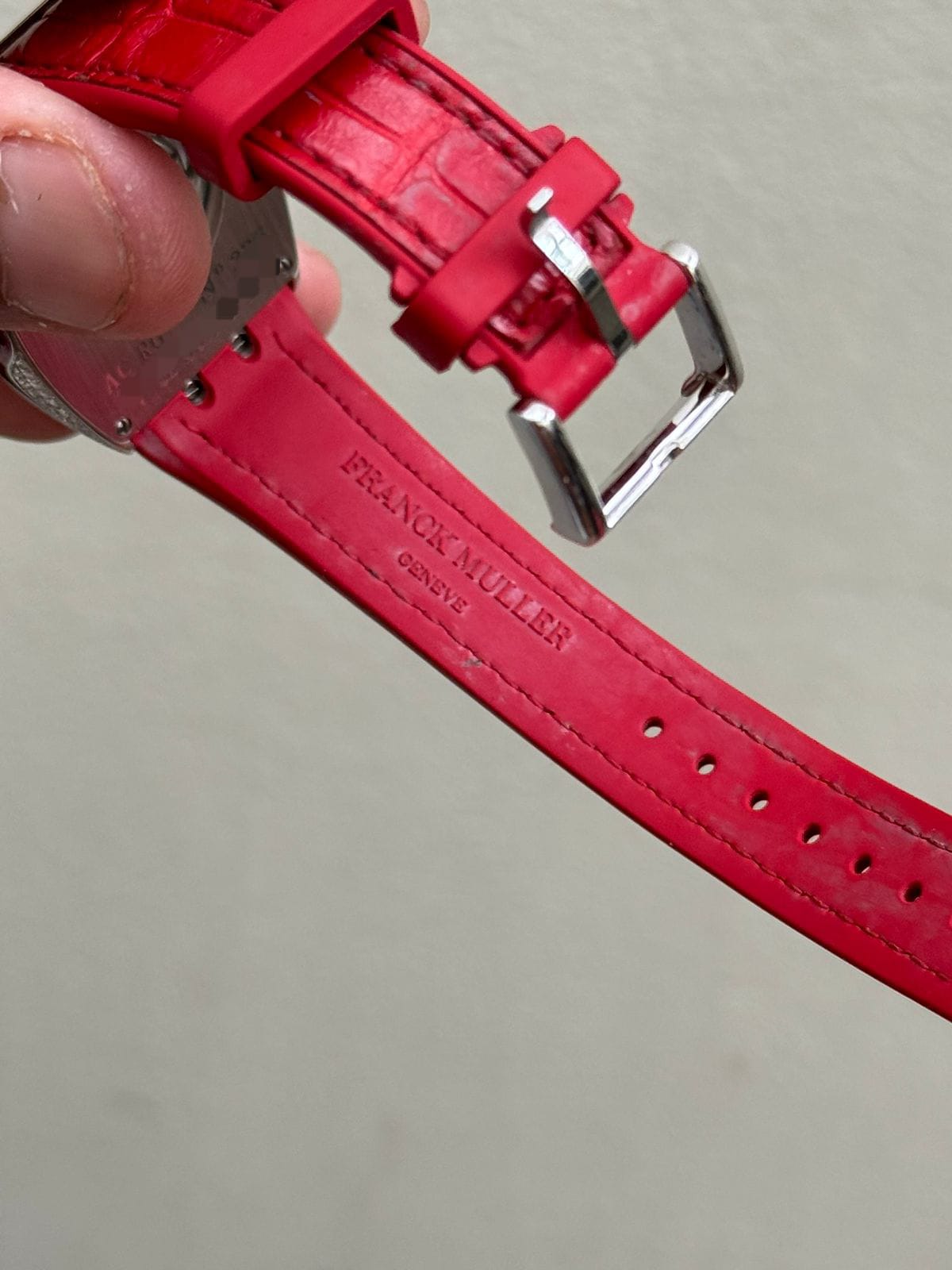 V32 RED DIAMOND DIAL (2021)