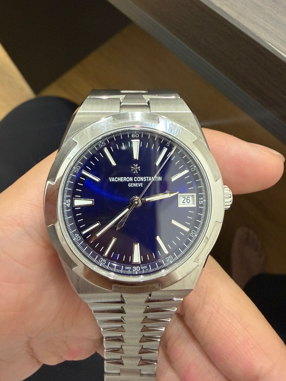 OVERSEAS BLUE DIAL (2025)