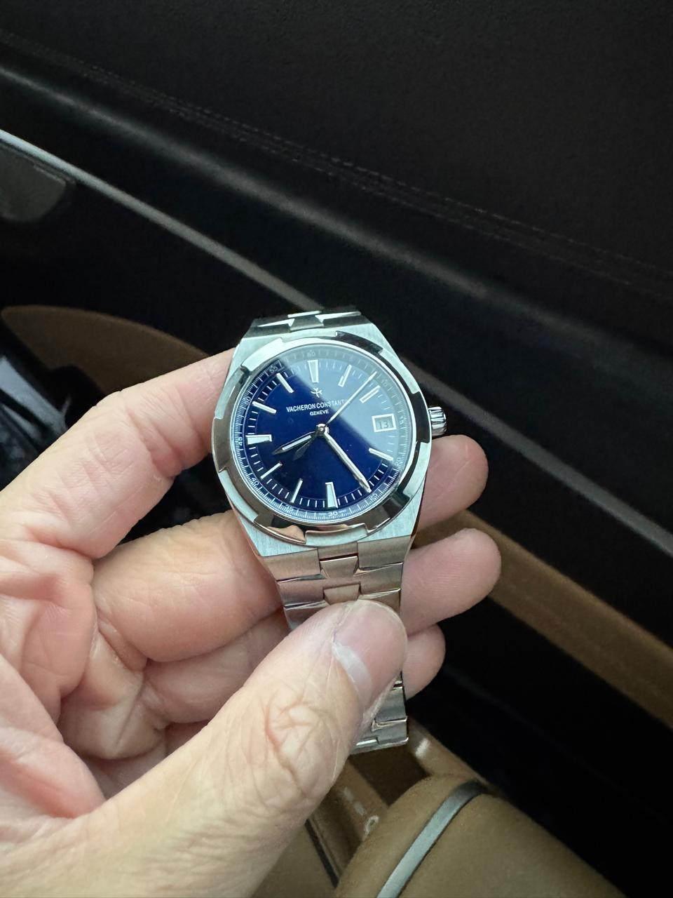 OVERSEAS BLUE DIAL (2020)
