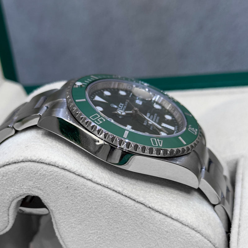 SUBMARINER DATE 40MM 'HULK' (2017)