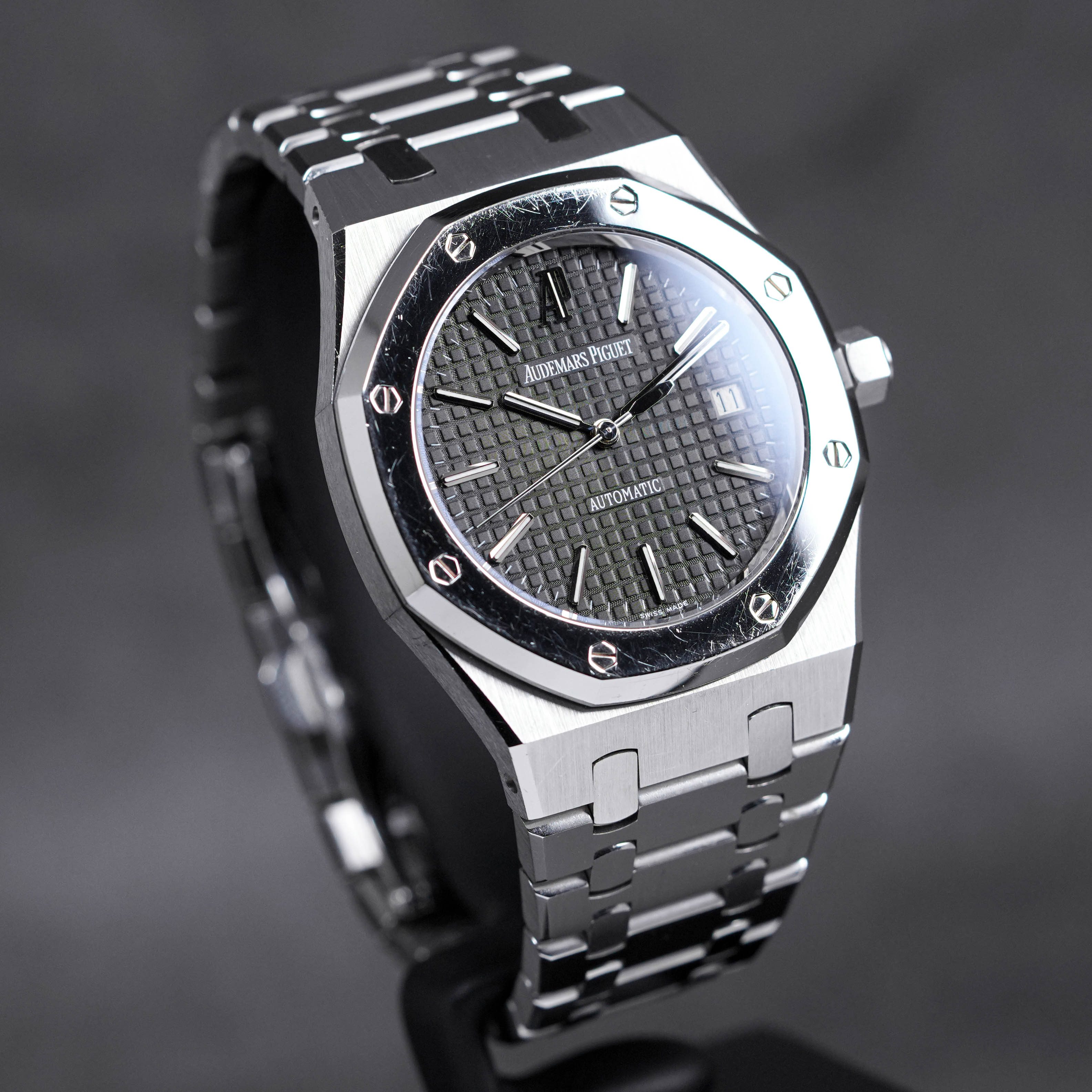 ROYAL OAK 39MM 15300ST PLATINUM BEZEL BLACK DIAL LIMITED EDITION (2010)