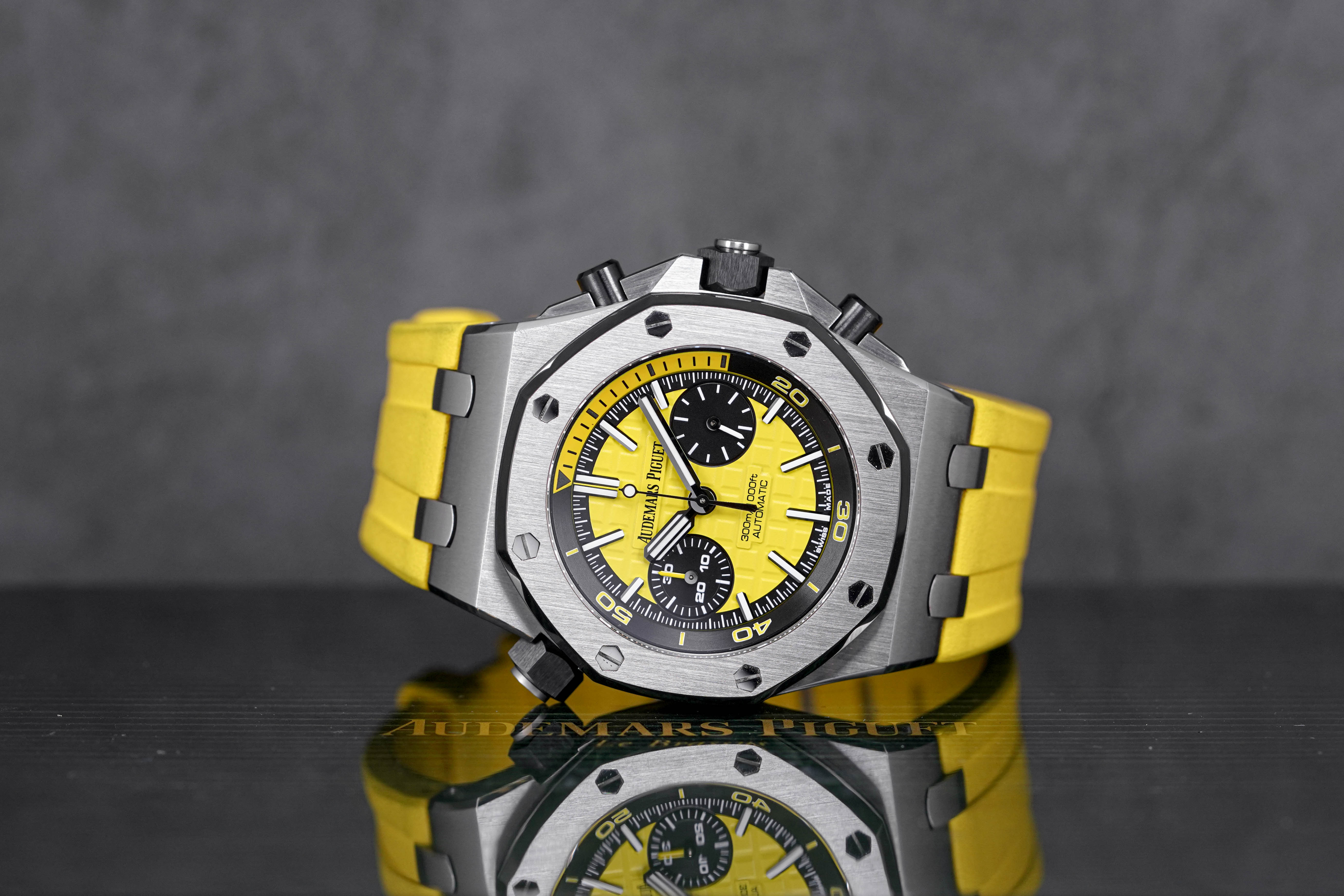 ROYAL OAK OFFSHORE CHRONOGRAPH 42MM DIVER YELLOW (2016)