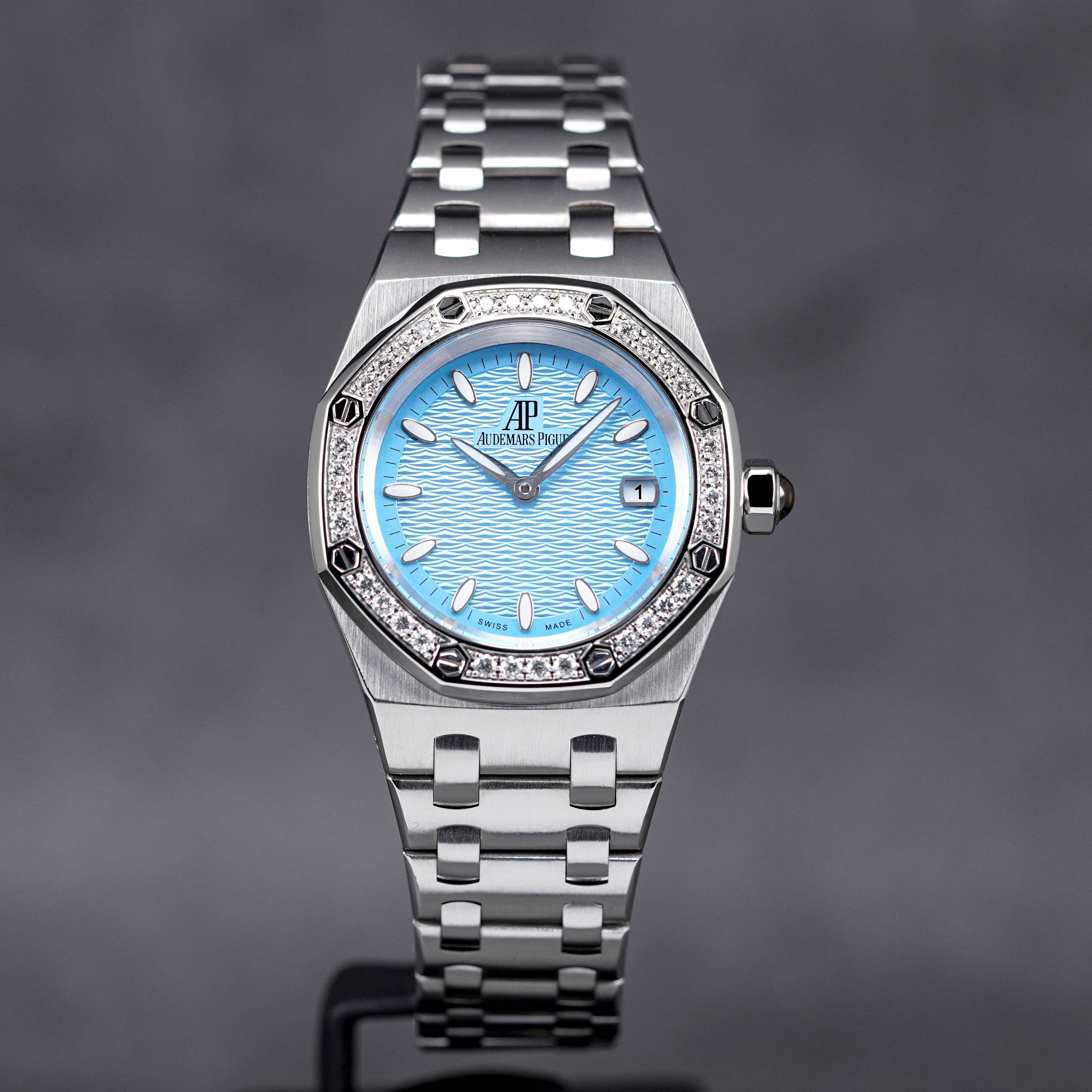 ROYAL OAK 33MM 67601ST DIAMOND RING ICE BLUE DIAL (2007)