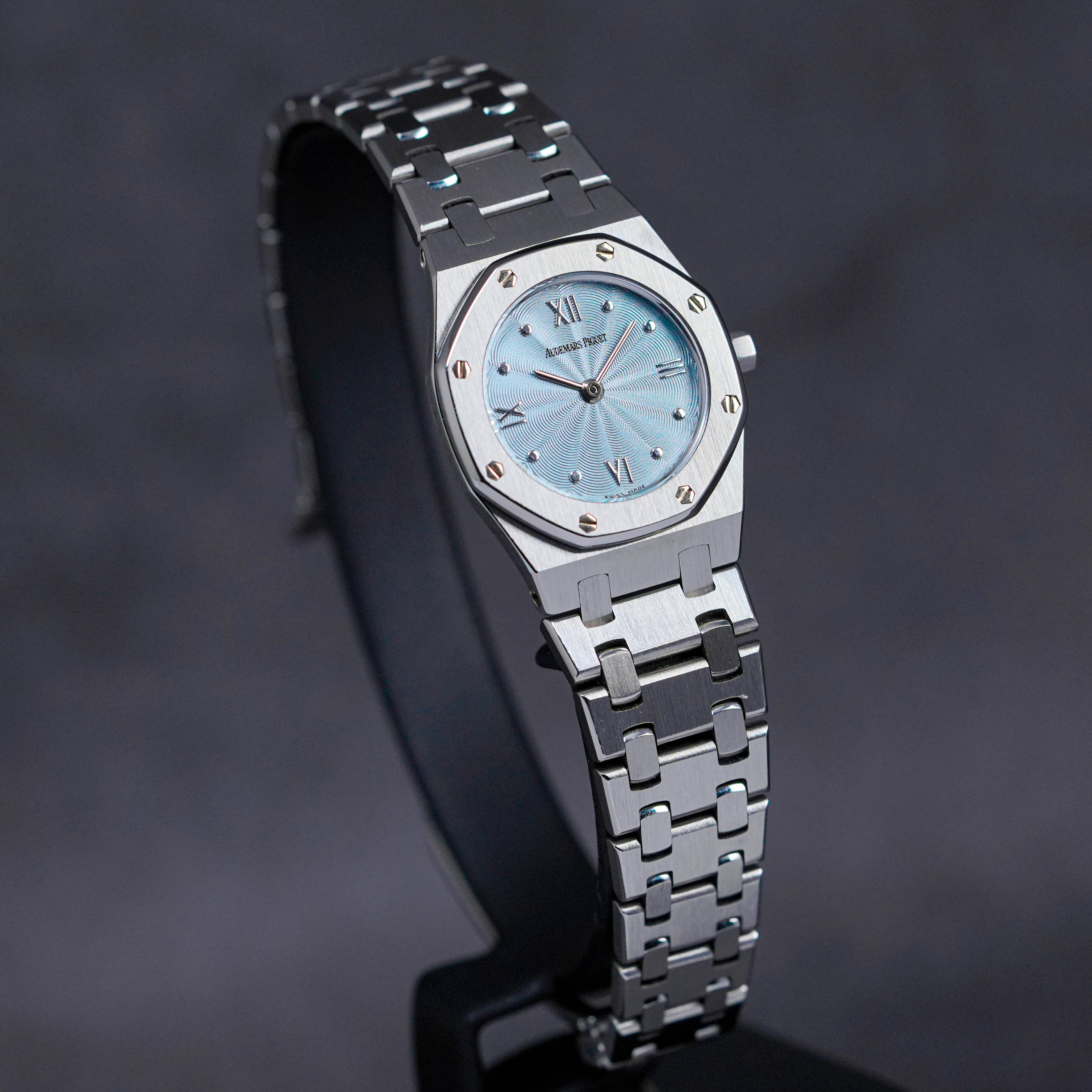 ROYAL OAK 25MM 66270ST ICY BLUE DIAL (WATCH & SERVICE PAPER ONLY)