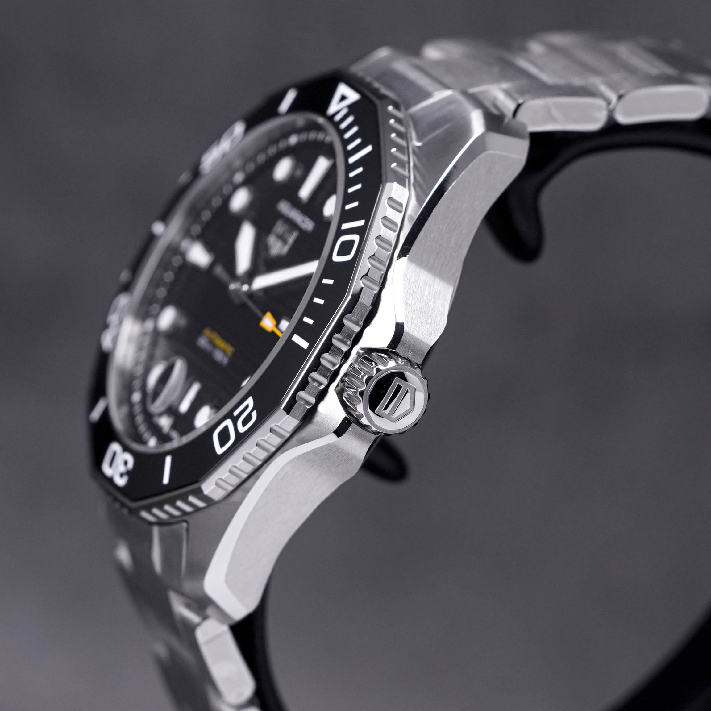 AQUARACER 300M CALIBRE 5 BLACK DIAL (2023)