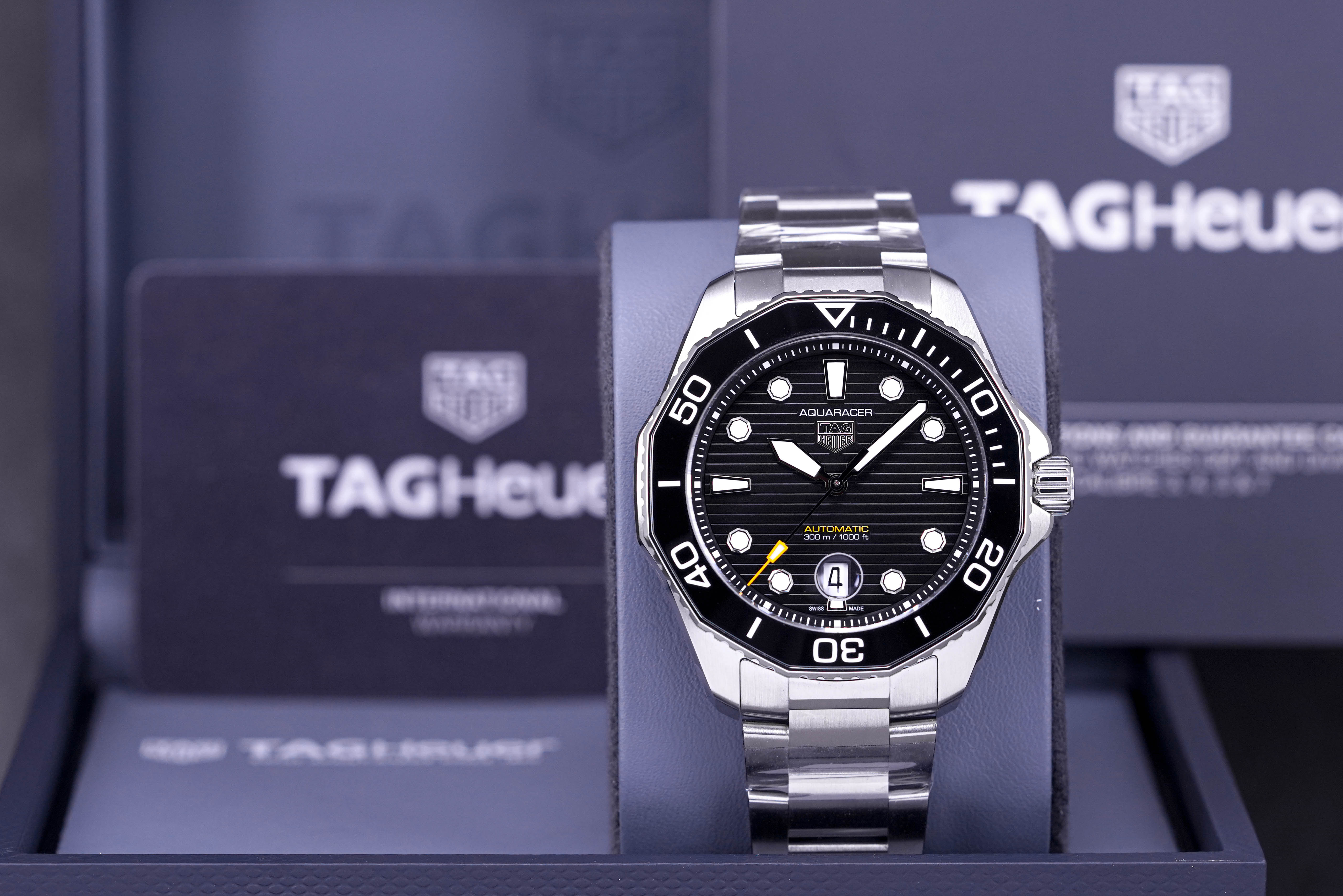 AQUARACER 300M CALIBRE 5 BLACK DIAL (2023)