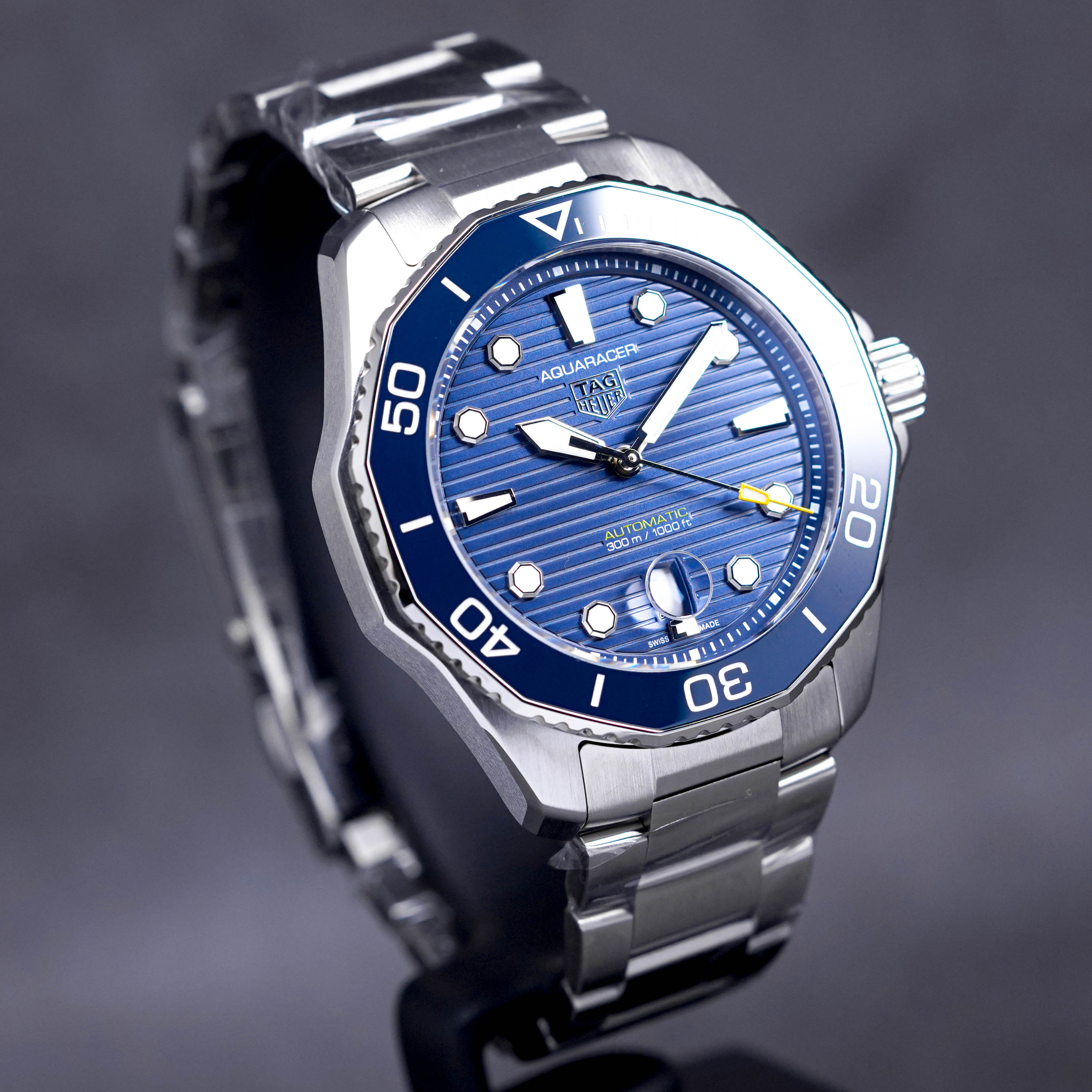 AQUARACER 300M CALIBRE 5 BLUE DIAL (2023)