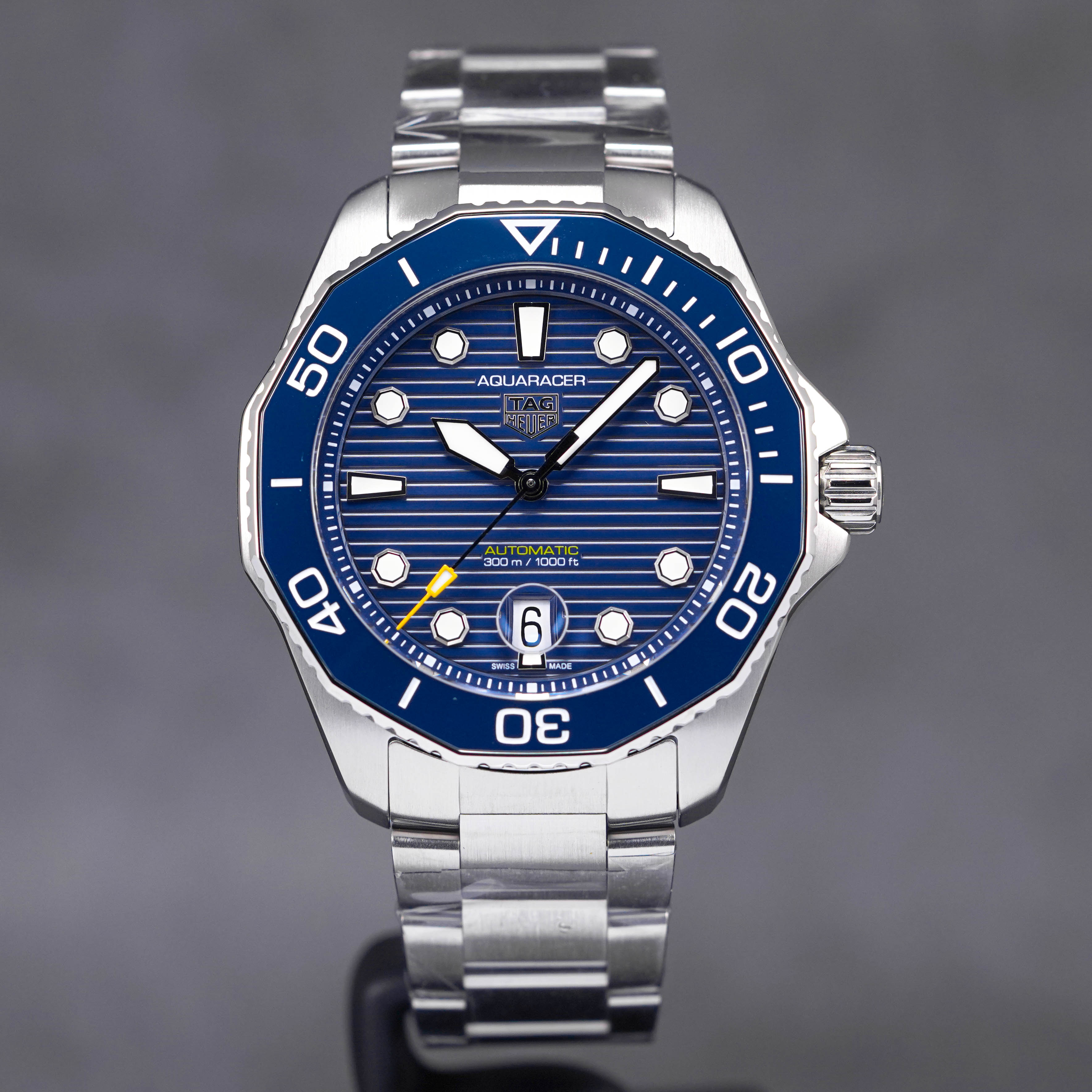 AQUARACER 300M CALIBRE 5 BLUE DIAL 2022