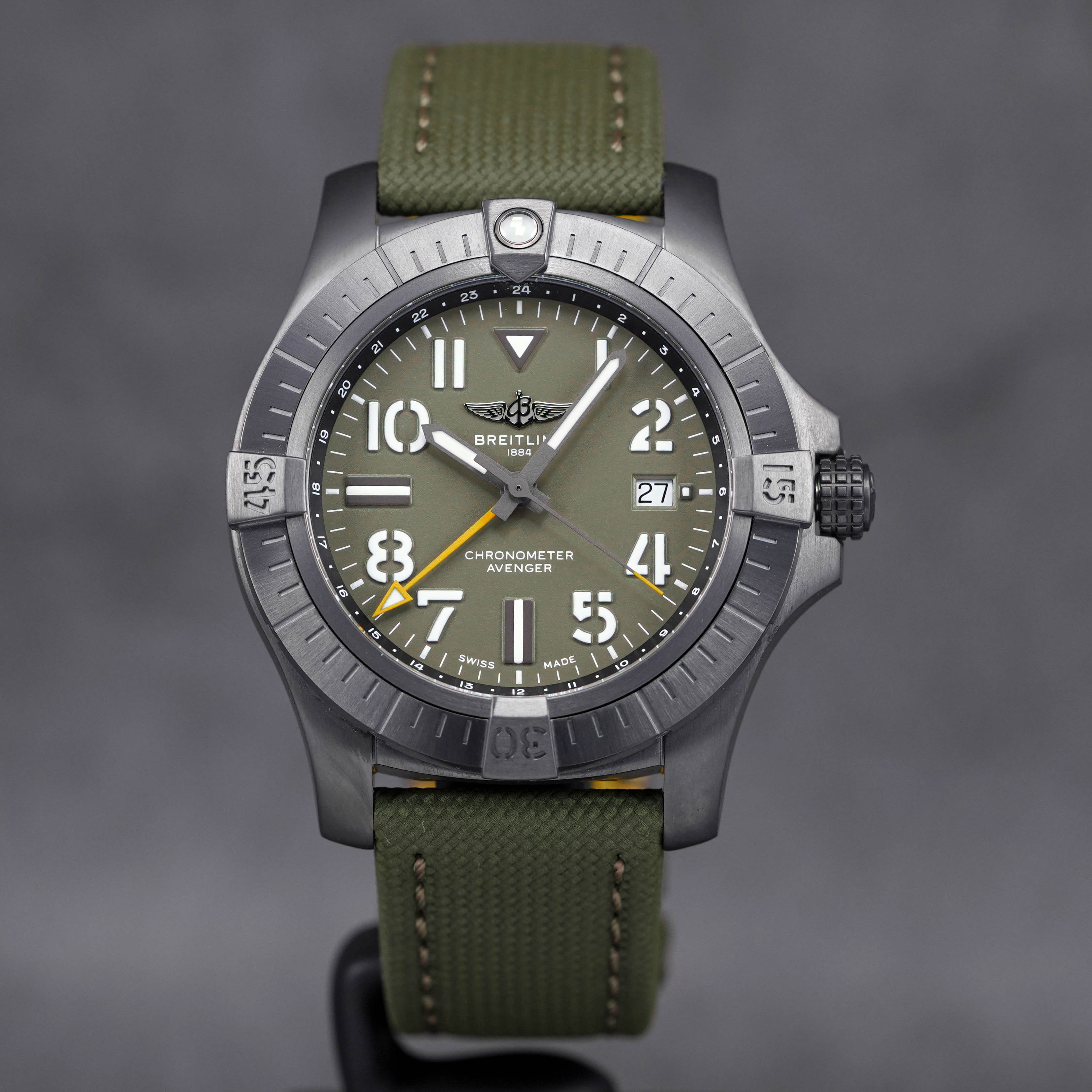 AVENGER GMT NIGHT MISSION TITANIUM GREEN DIAL (2023)