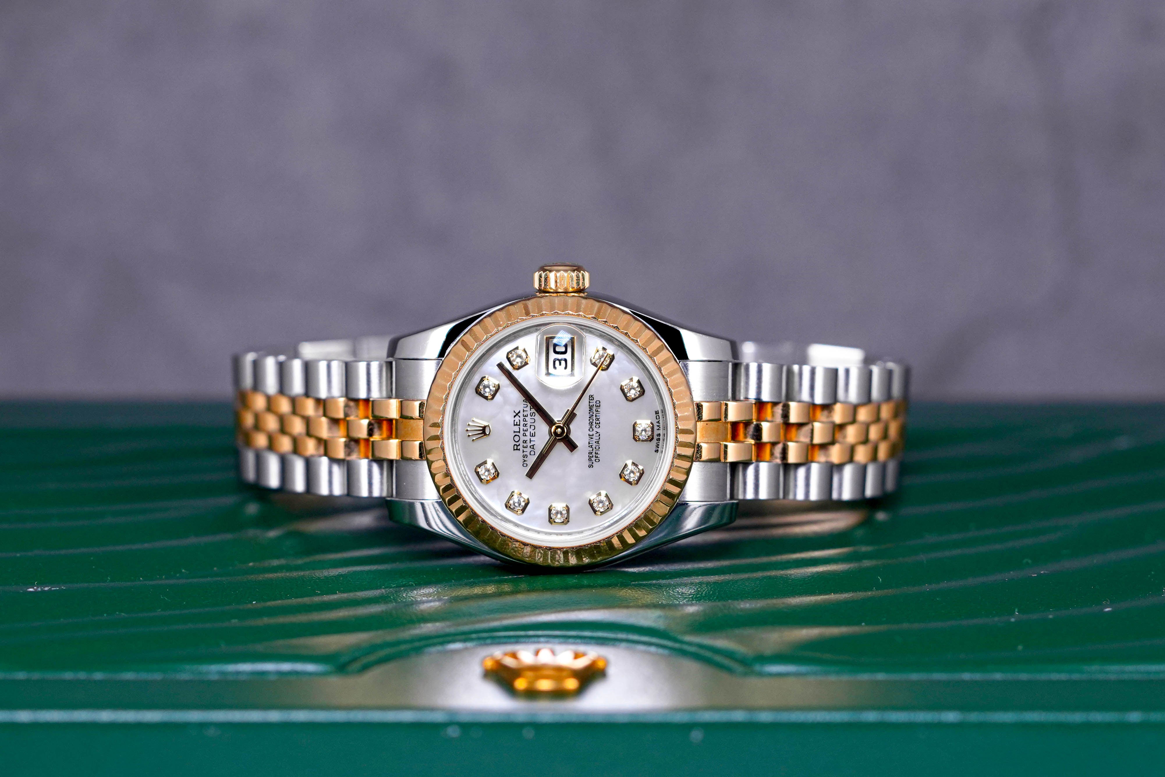 DATEJUST 26MM TWOTONE YELLOWGOLD MOP DIAMOND DIAL (2012)