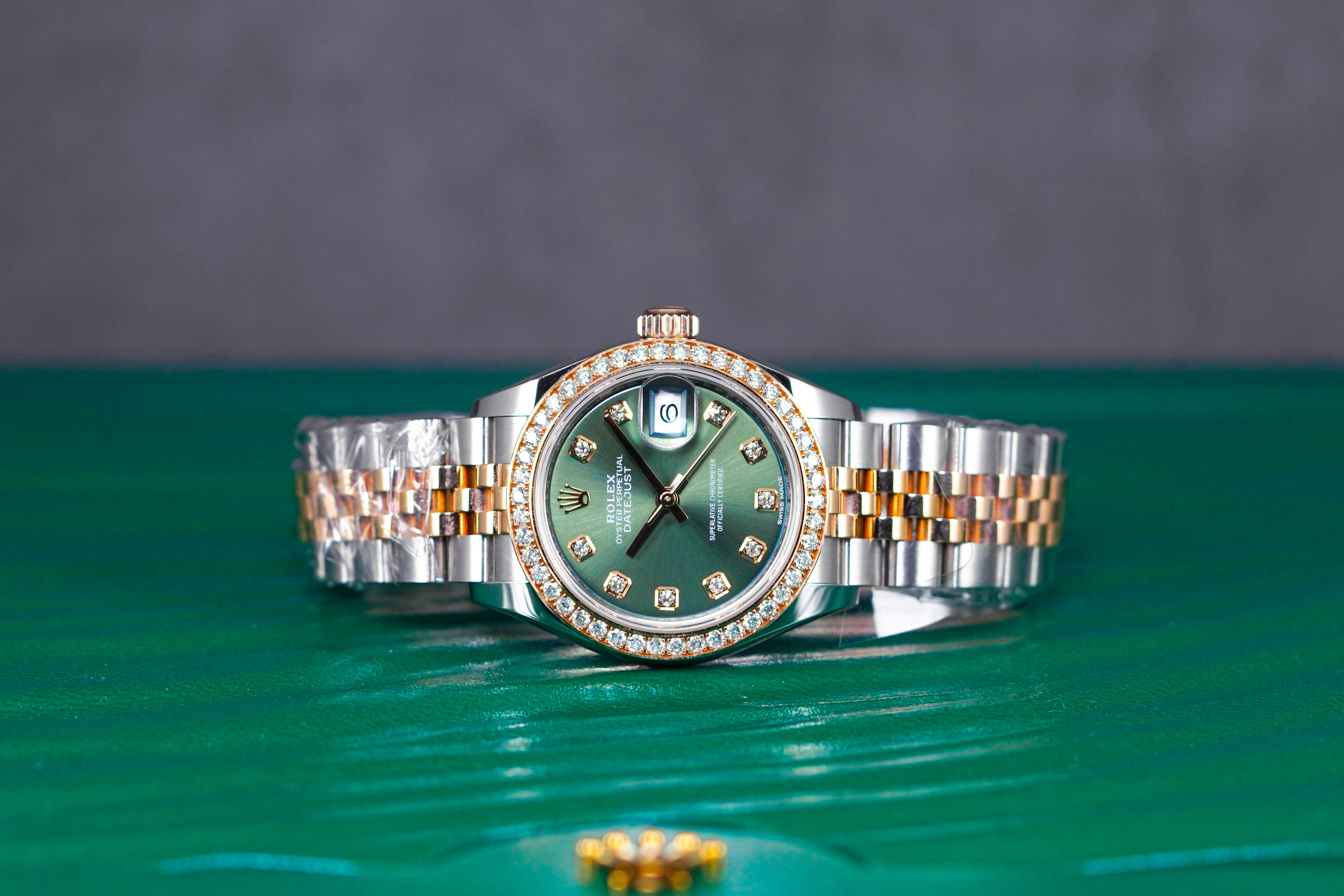 DATEJUST 28MM TWOTONE ROSEGOLD GREEN DIAMOND DIAL DIAMOND RING (2019)