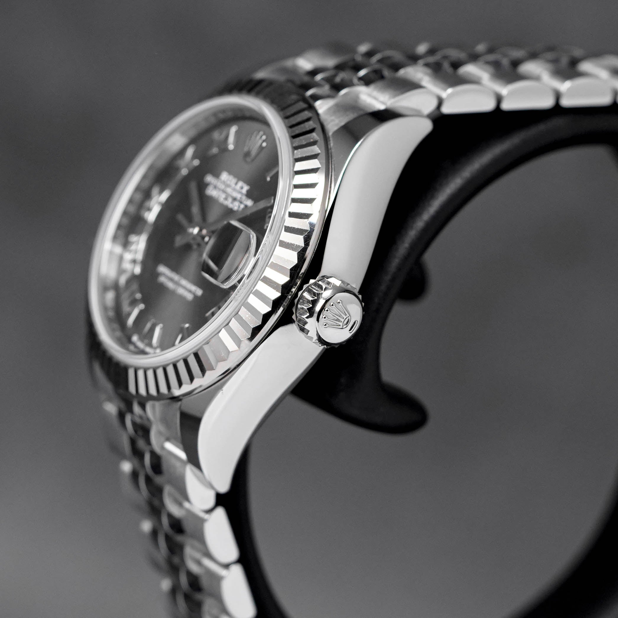 DATEJUST 28MM RHODIUM ROMAN DIAL (2021)