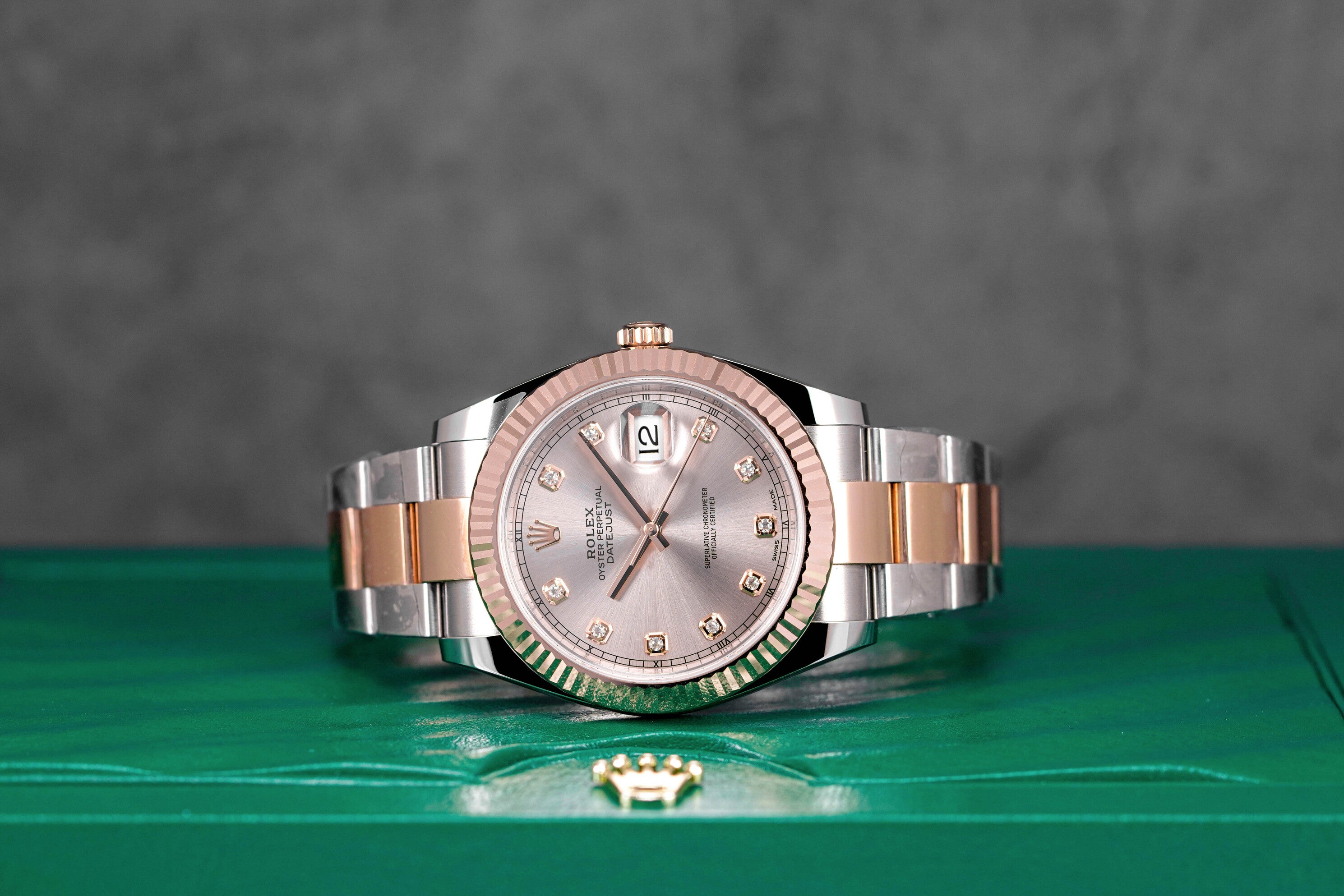 DATEJUST 41MM TWOTONE ROSEGOLD SILVER SUNDUST DIAMOND DIAL (2018)